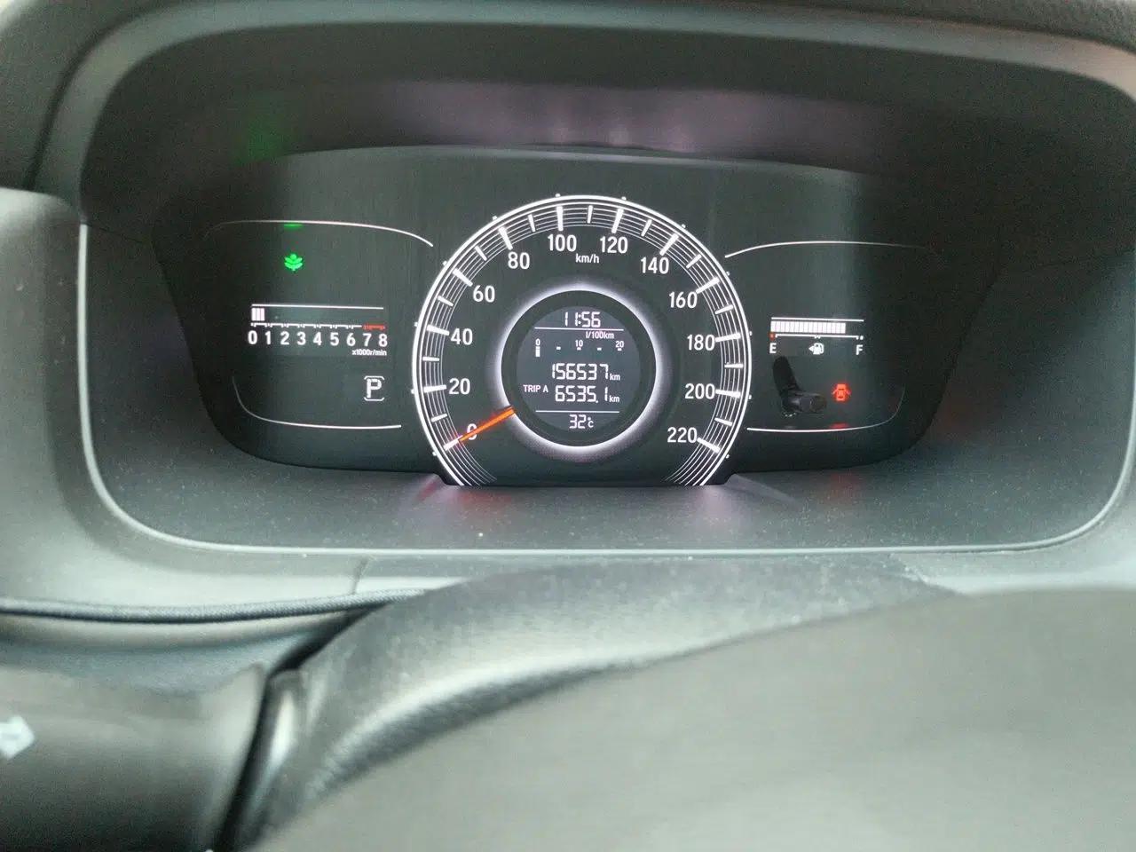 Honda Odyssey 2015 2.4L Smart Edition — миниатюра 12