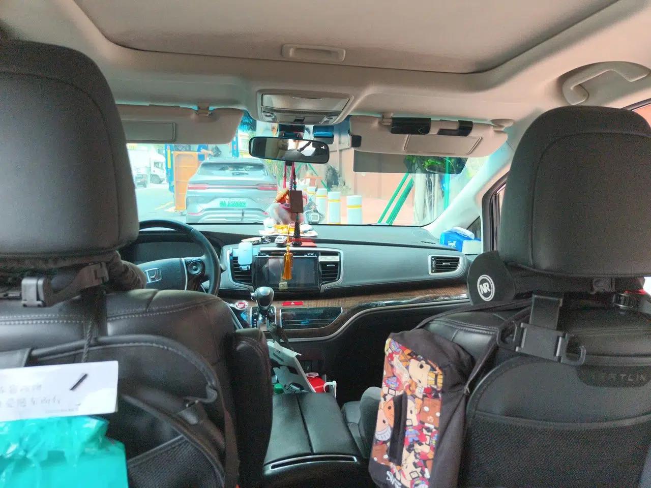 Honda Odyssey 2015 2.4L Smart Edition — миниатюра 18