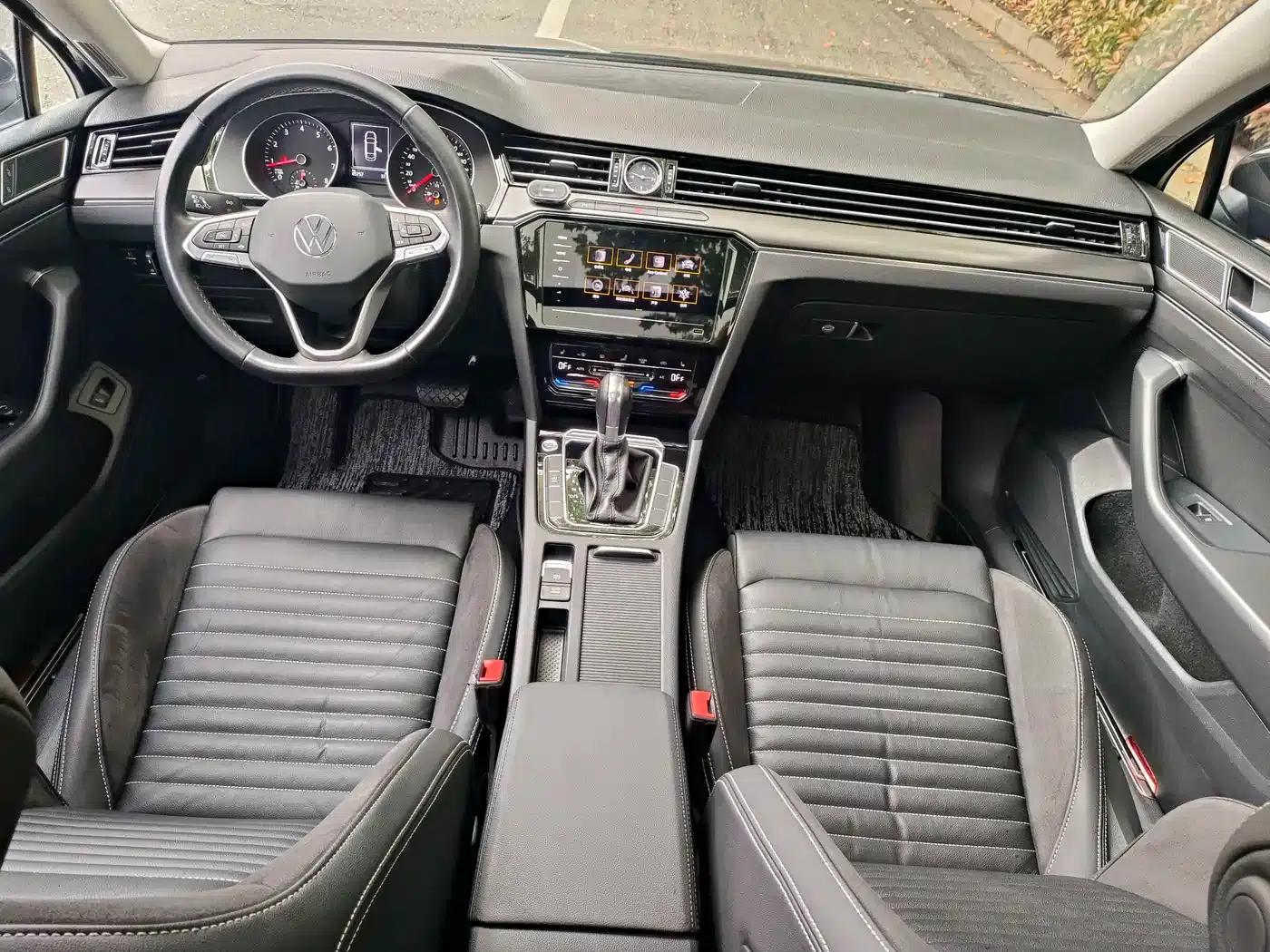 2020 Volkswagen Passat 330TSI DSG Leading Edition — миниатюра 15