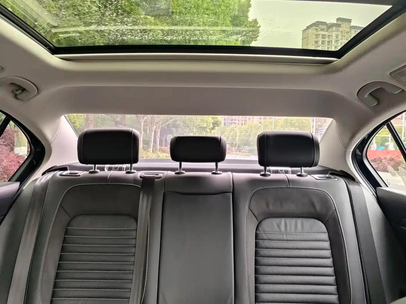 2020 Volkswagen Passat 330TSI DSG Leading Edition — миниатюра 19