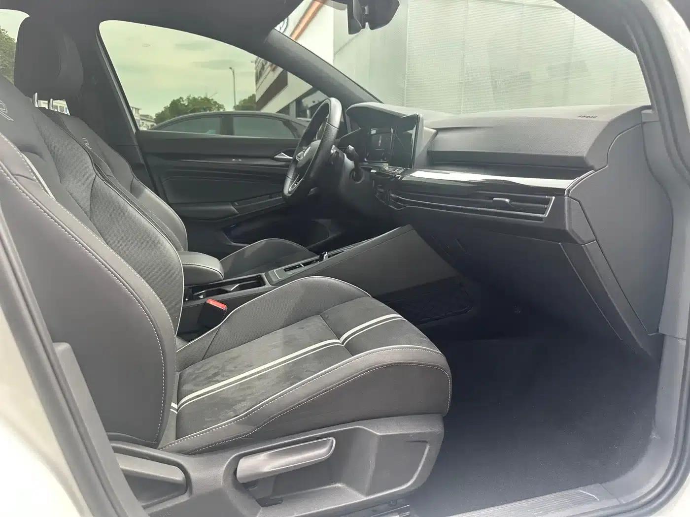 2021 Golf 280TSI DSG R-Line — миниатюра 7