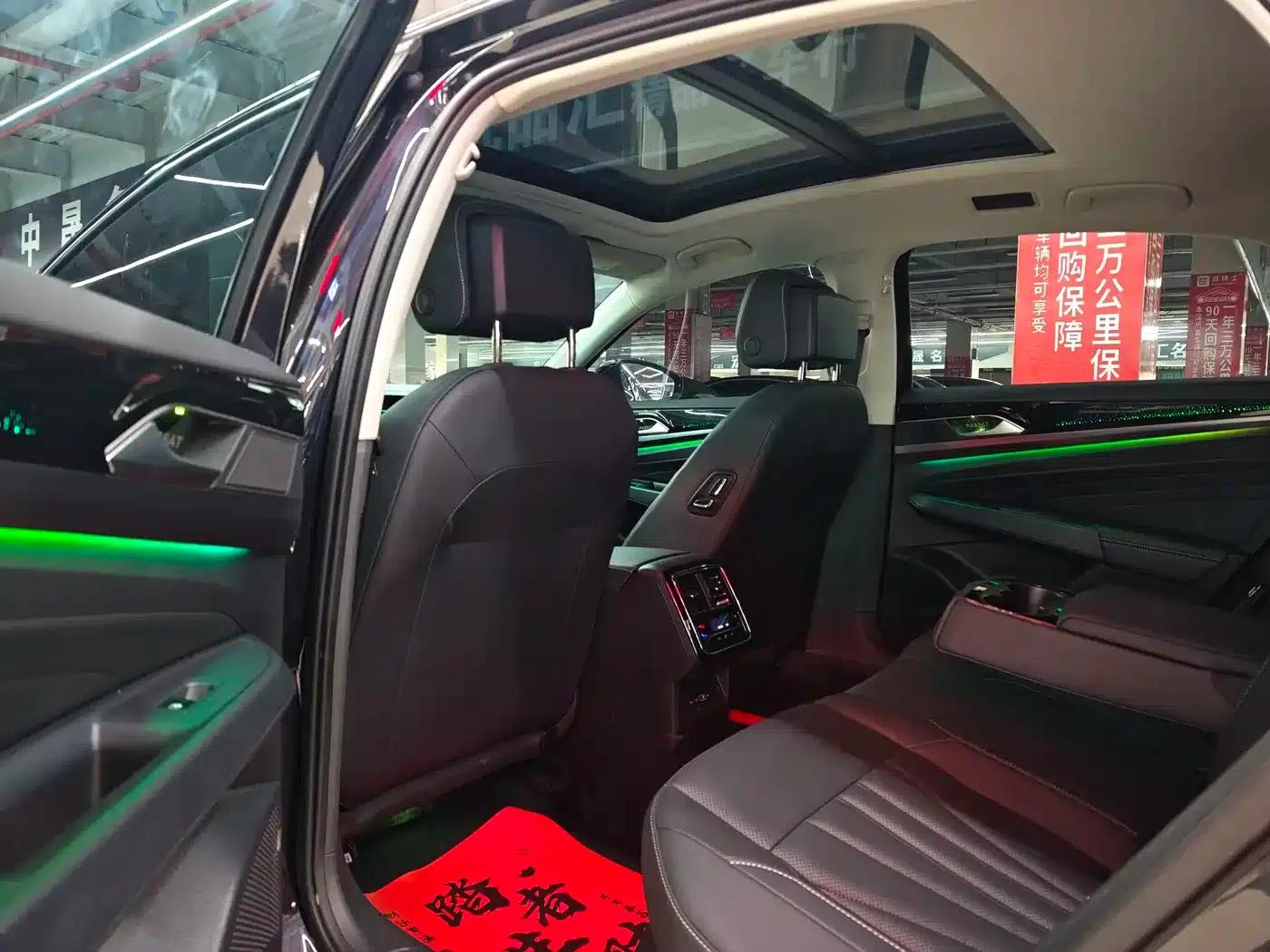 2025 Volkswagen Passat Outstanding Edition 380TSI Starry Sky Dragon Edition — миниатюра 14