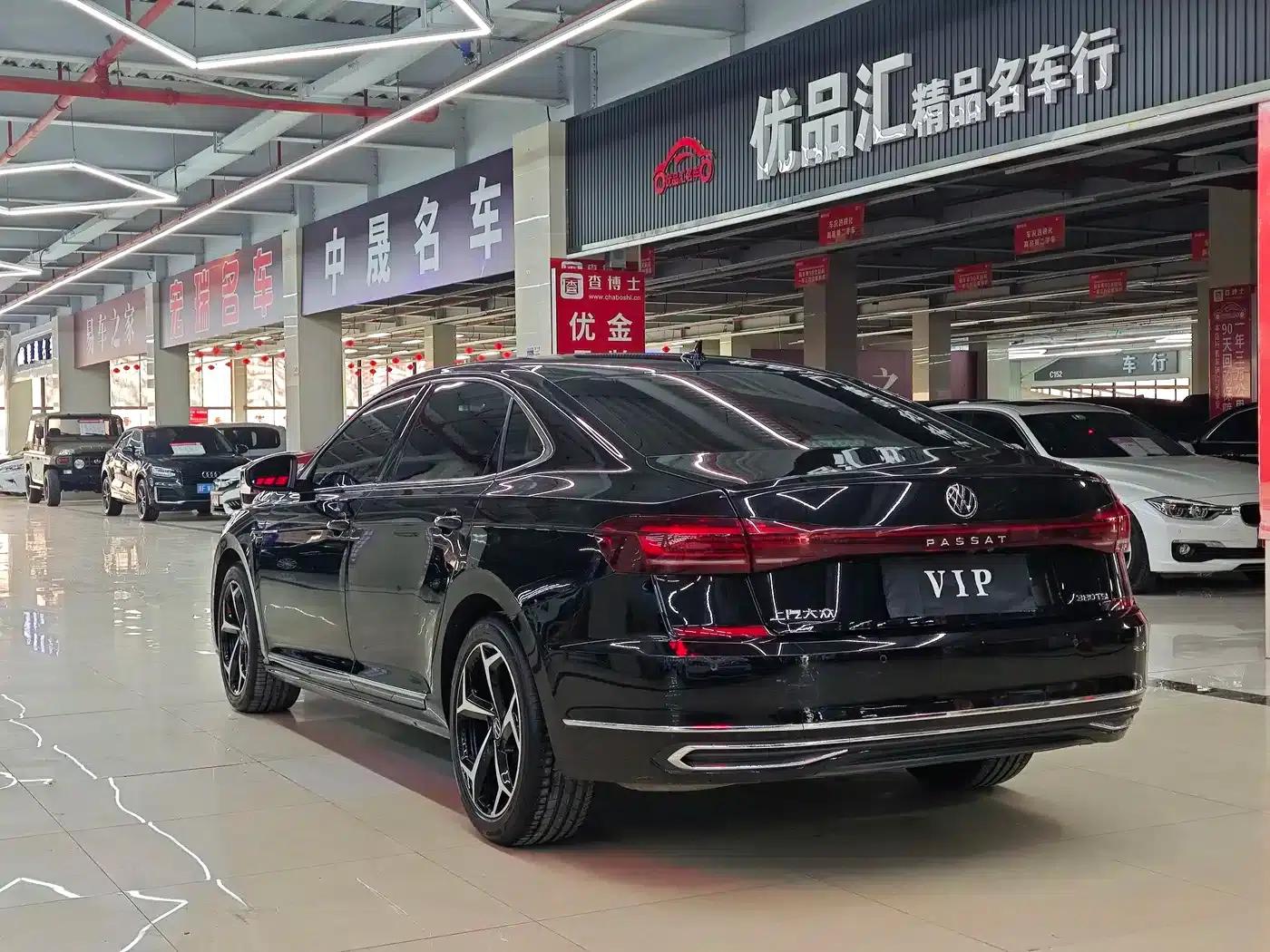 2025 Volkswagen Passat Outstanding Edition 380TSI Starry Sky Dragon Edition — миниатюра 6