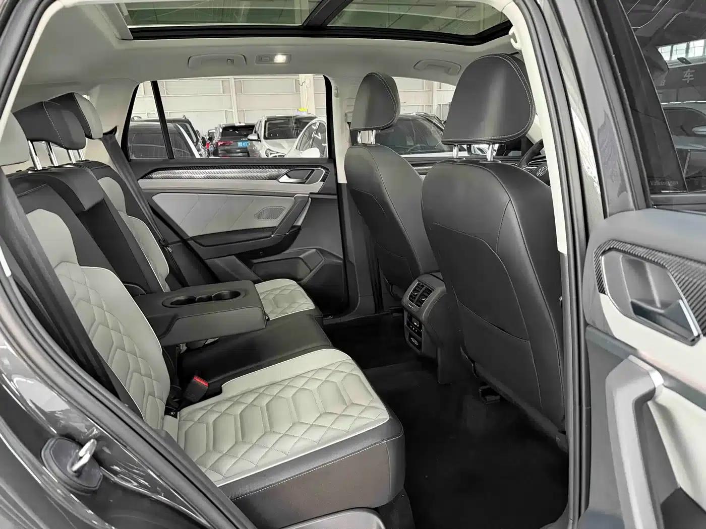 Tayron 2023 280TSI 2WD Luxury Plus Advanced Edition — миниатюра 16