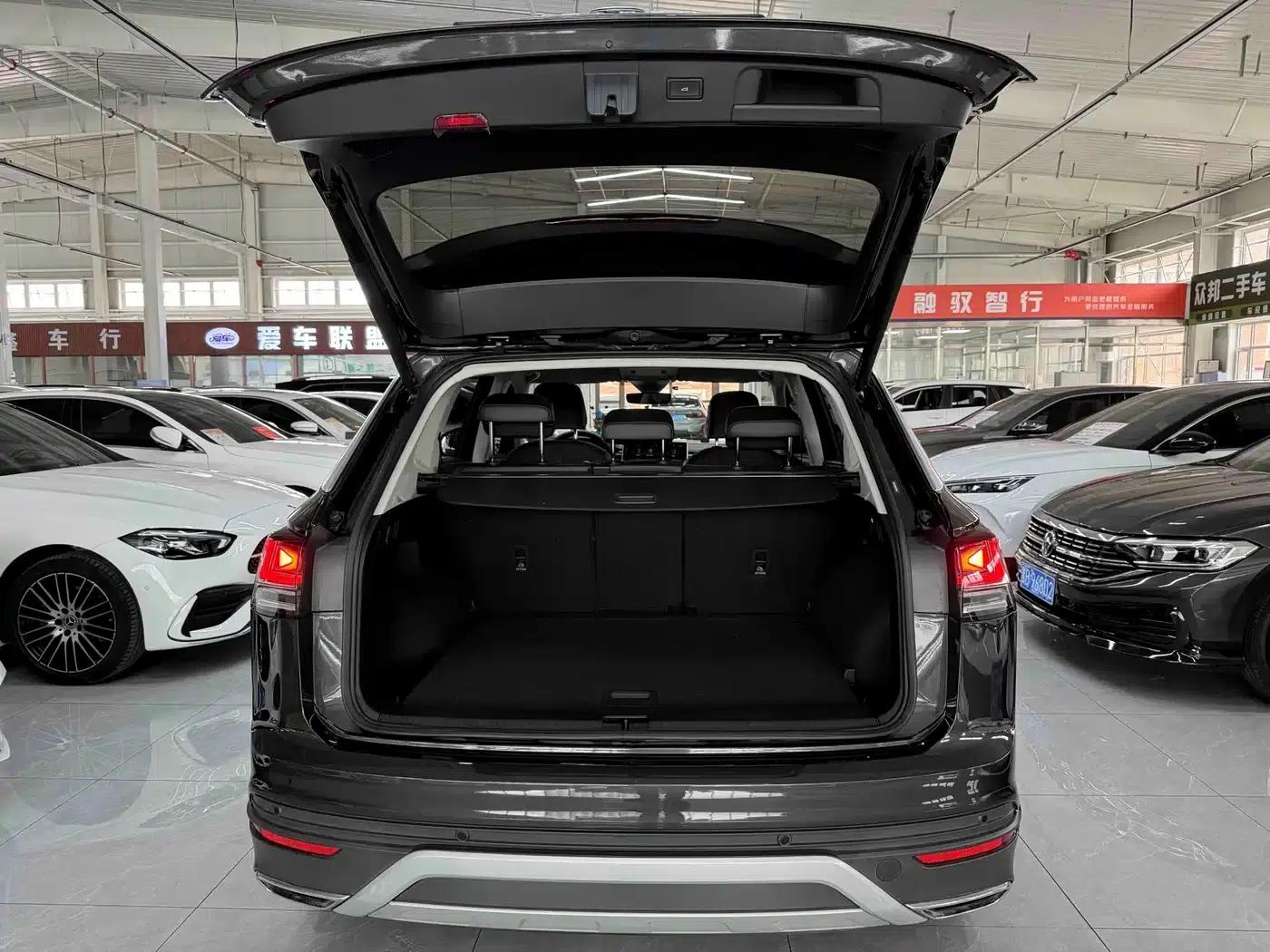 Tayron 2023 280TSI 2WD Luxury Plus Advanced Edition — миниатюра 19