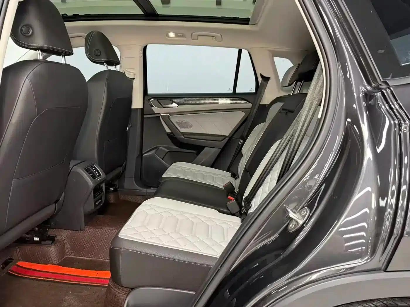 Tayron 2023 280TSI 2WD Luxury Plus Advanced Edition — миниатюра 18