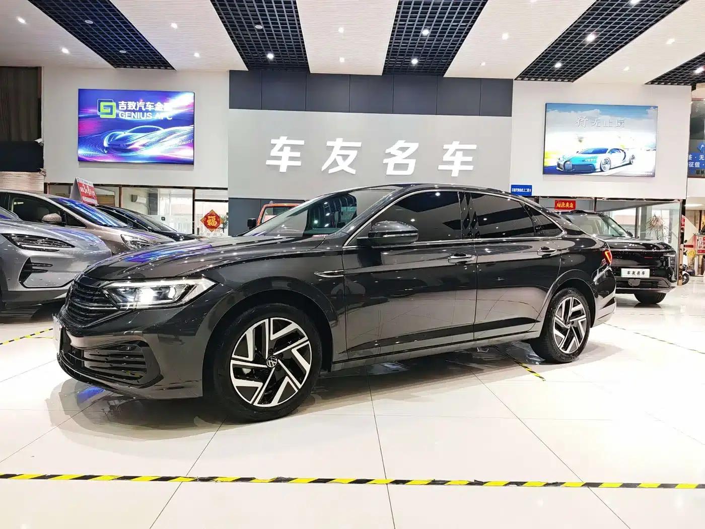 2025 Volkswagen Sagitar 300TSI DSG Super Edition — миниатюра 2