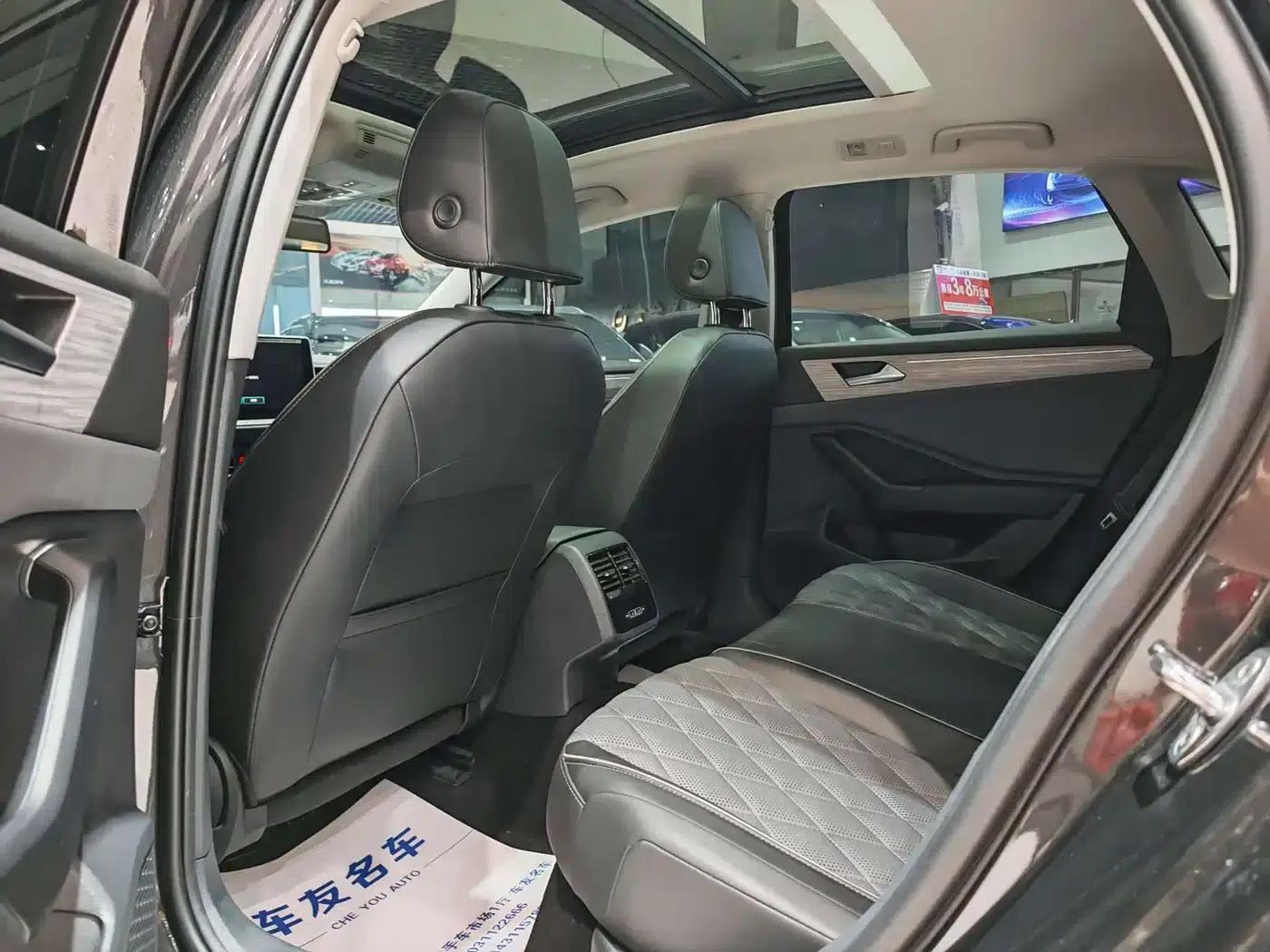2025 Volkswagen Sagitar 300TSI DSG Super Edition — миниатюра 5