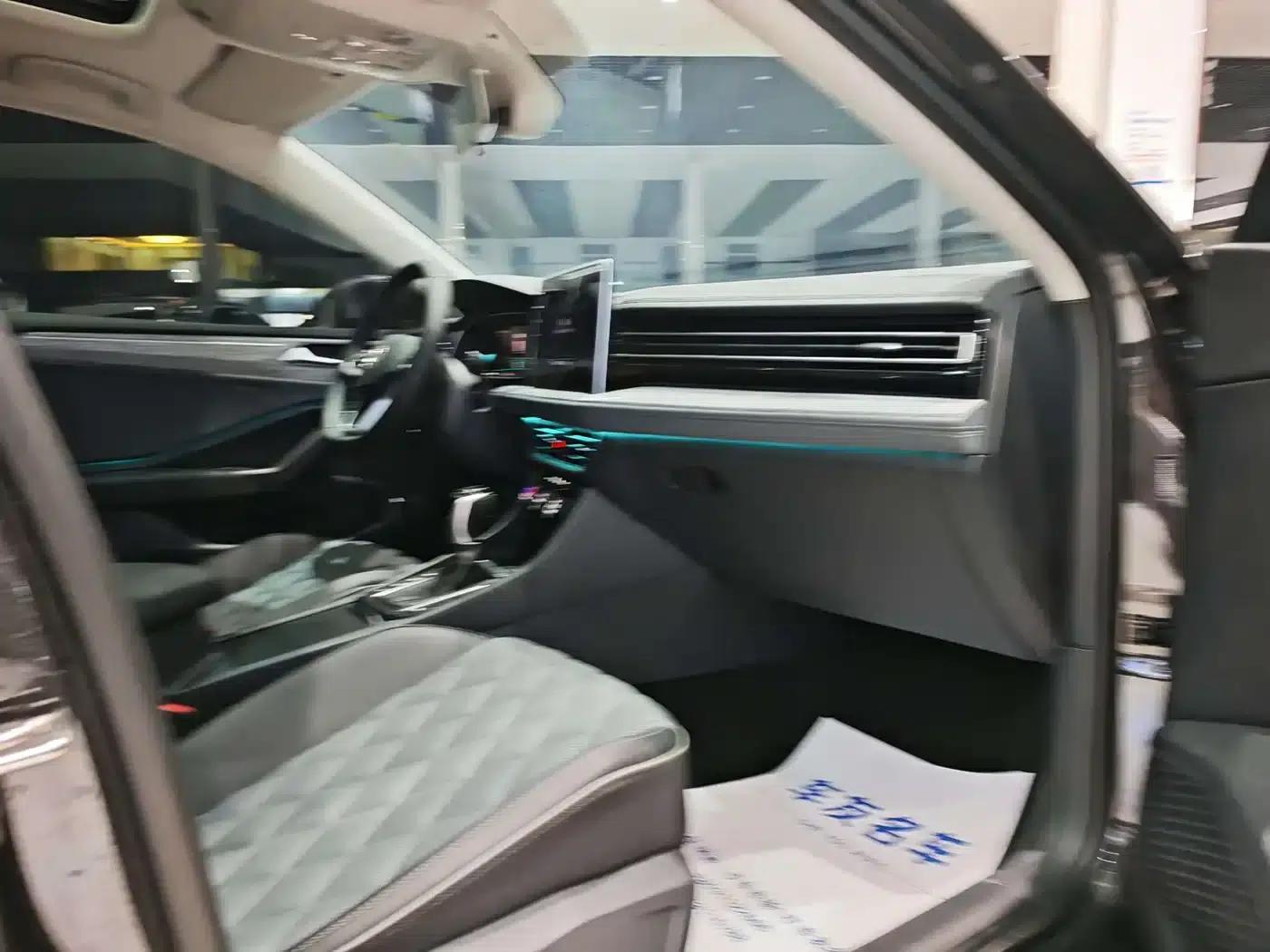 2025 Volkswagen Sagitar 300TSI DSG Super Edition — миниатюра 7