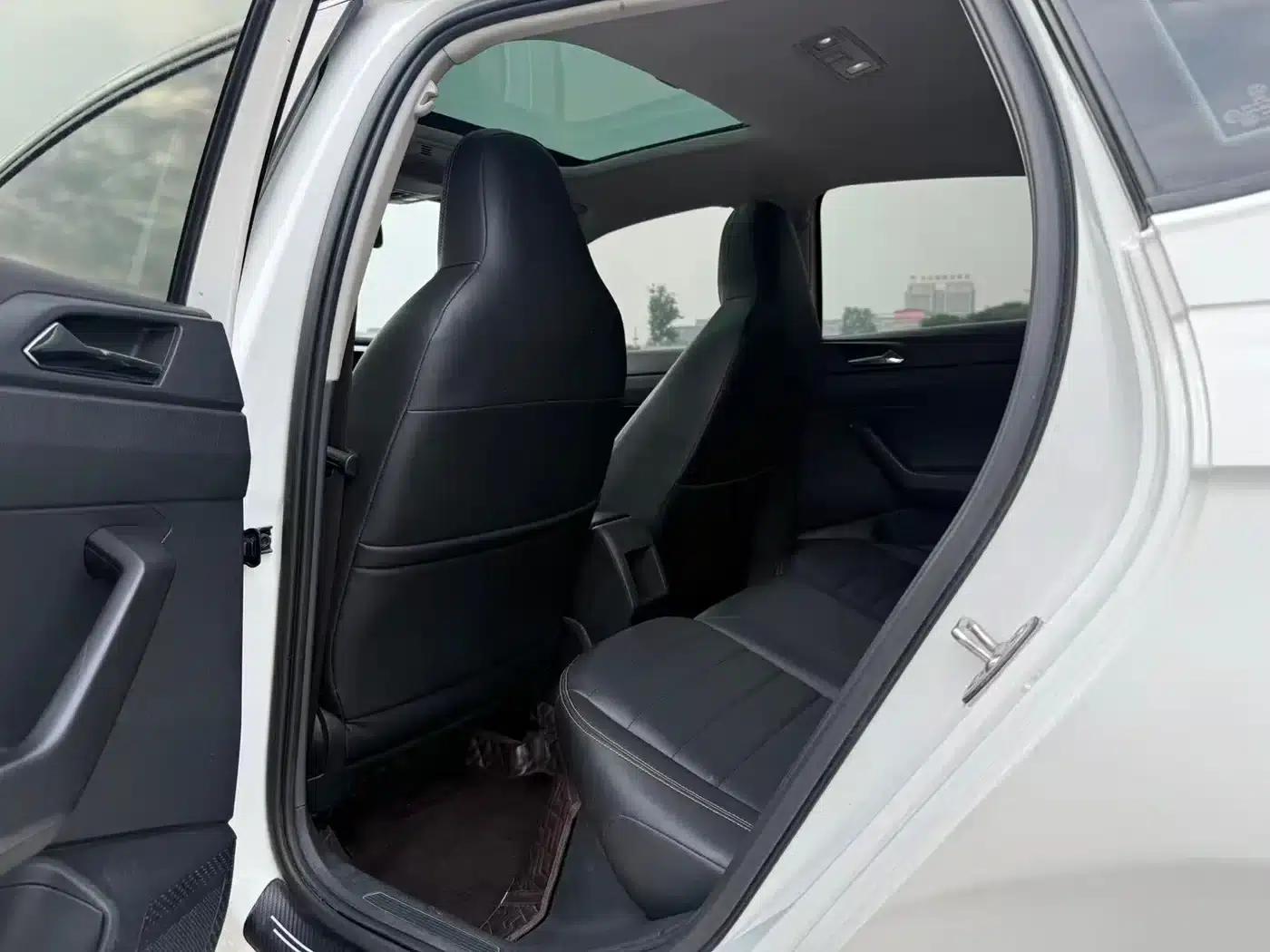2019 Polo Plus 1.5L Automatic Panoramic Enjoyment Edition — миниатюра 6