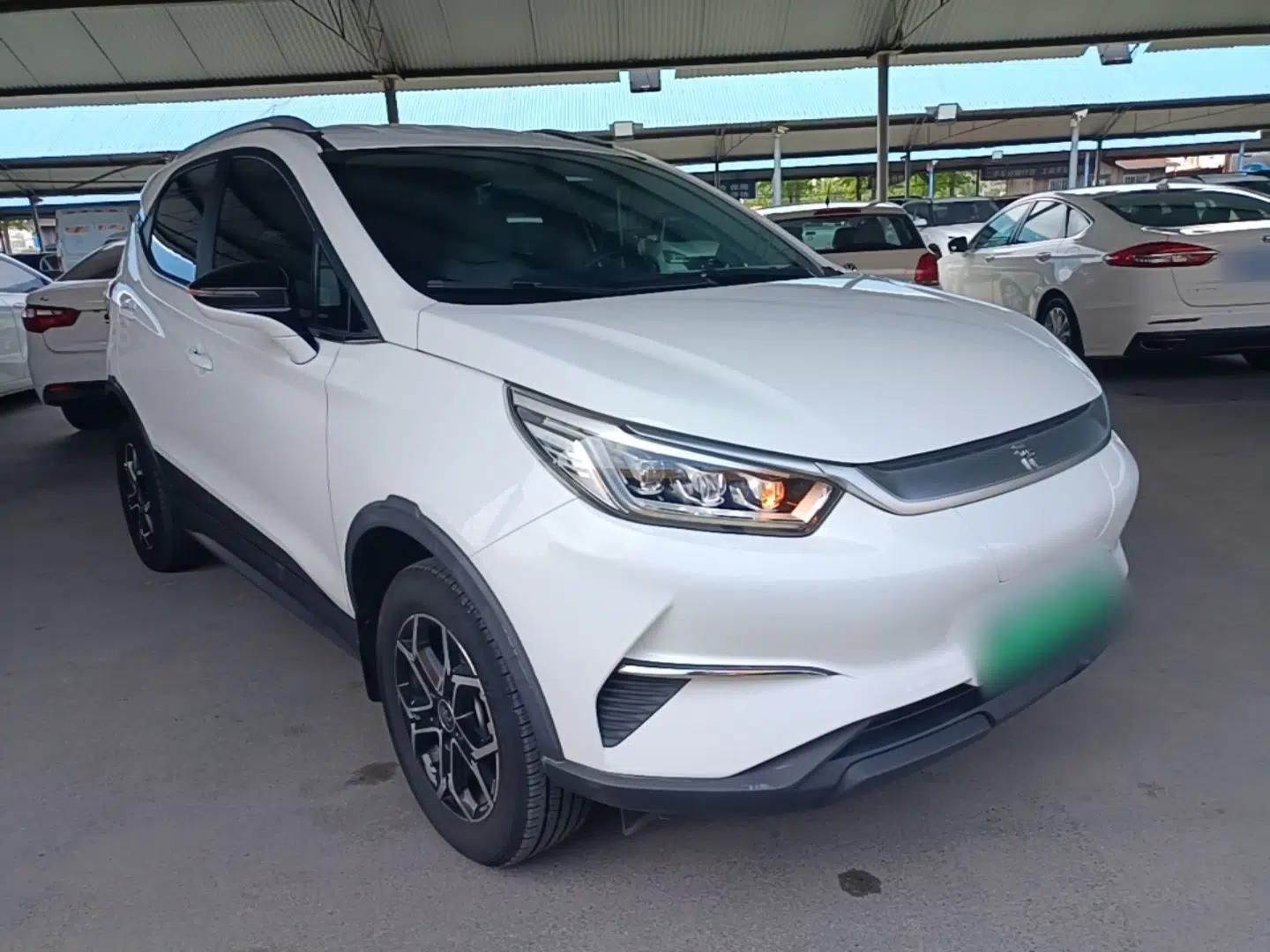 BYD Yuan Pro 2021 "Love for a Lifetime" Edition — миниатюра 3