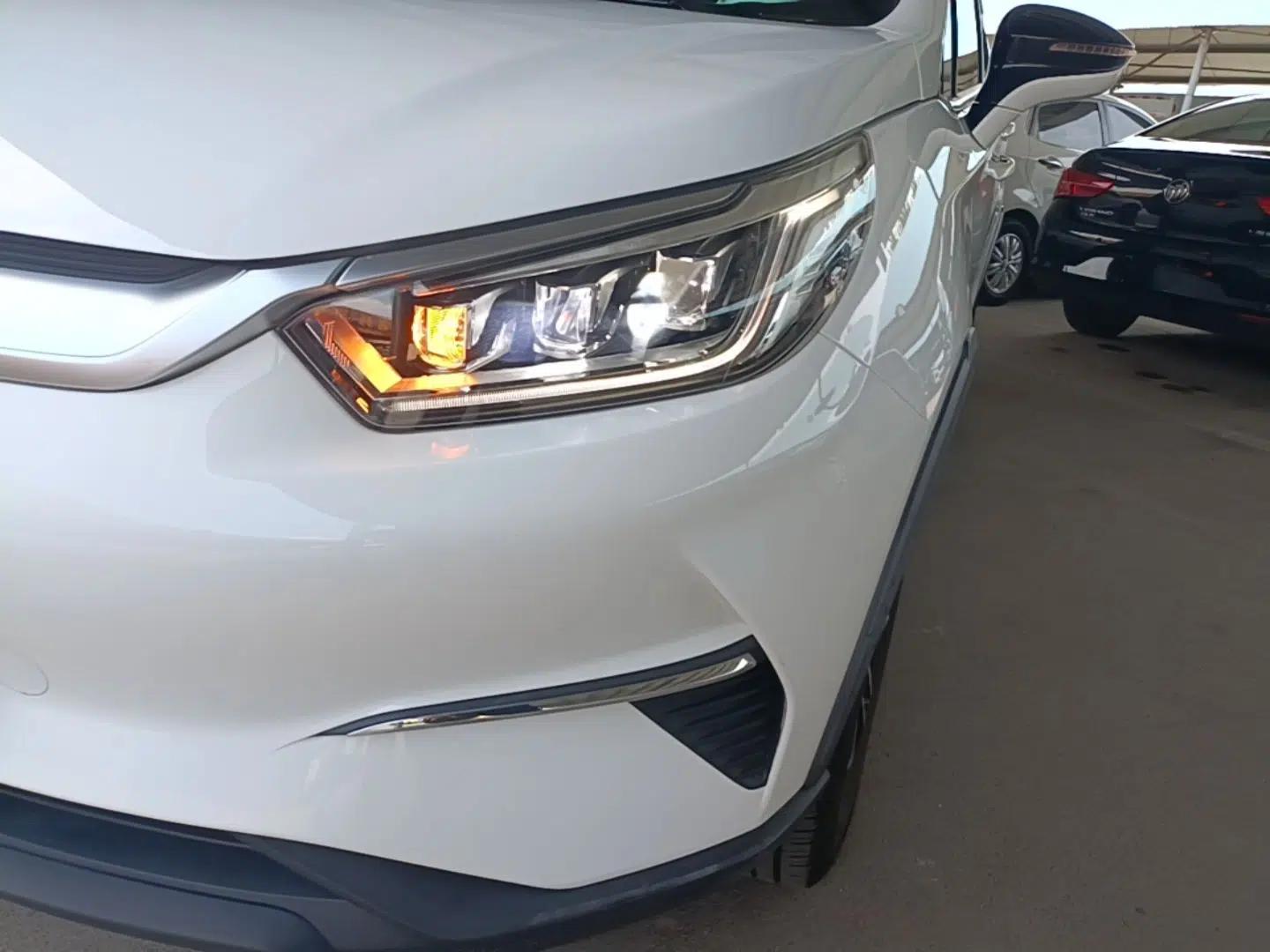 BYD Yuan Pro 2021 "Love for a Lifetime" Edition — миниатюра 8