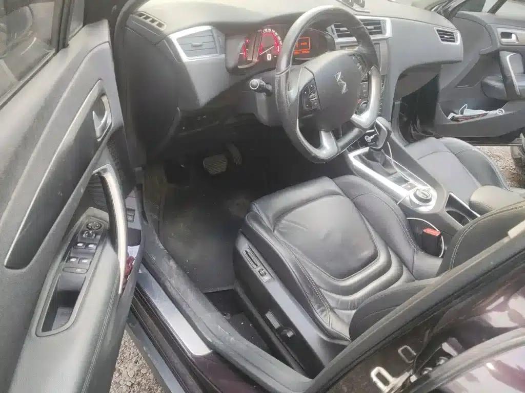 DS 6 2016 1.6T Luxury Edition THP160 — миниатюра 14