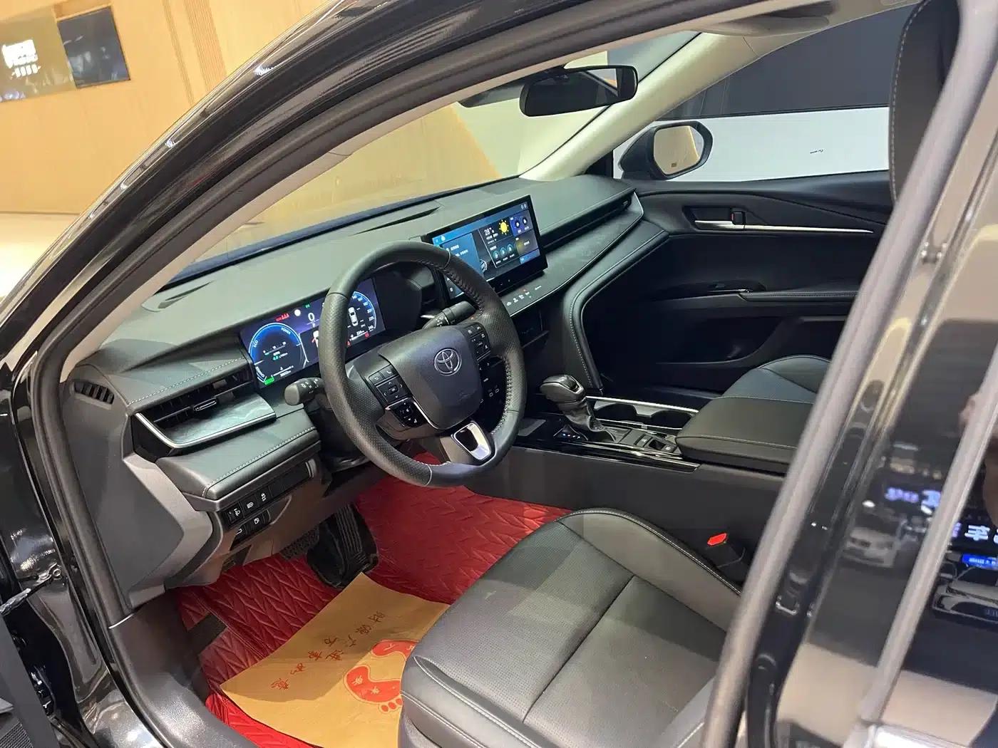 2024 Camry Hybrid 2.0HG Premium Edition — миниатюра 13