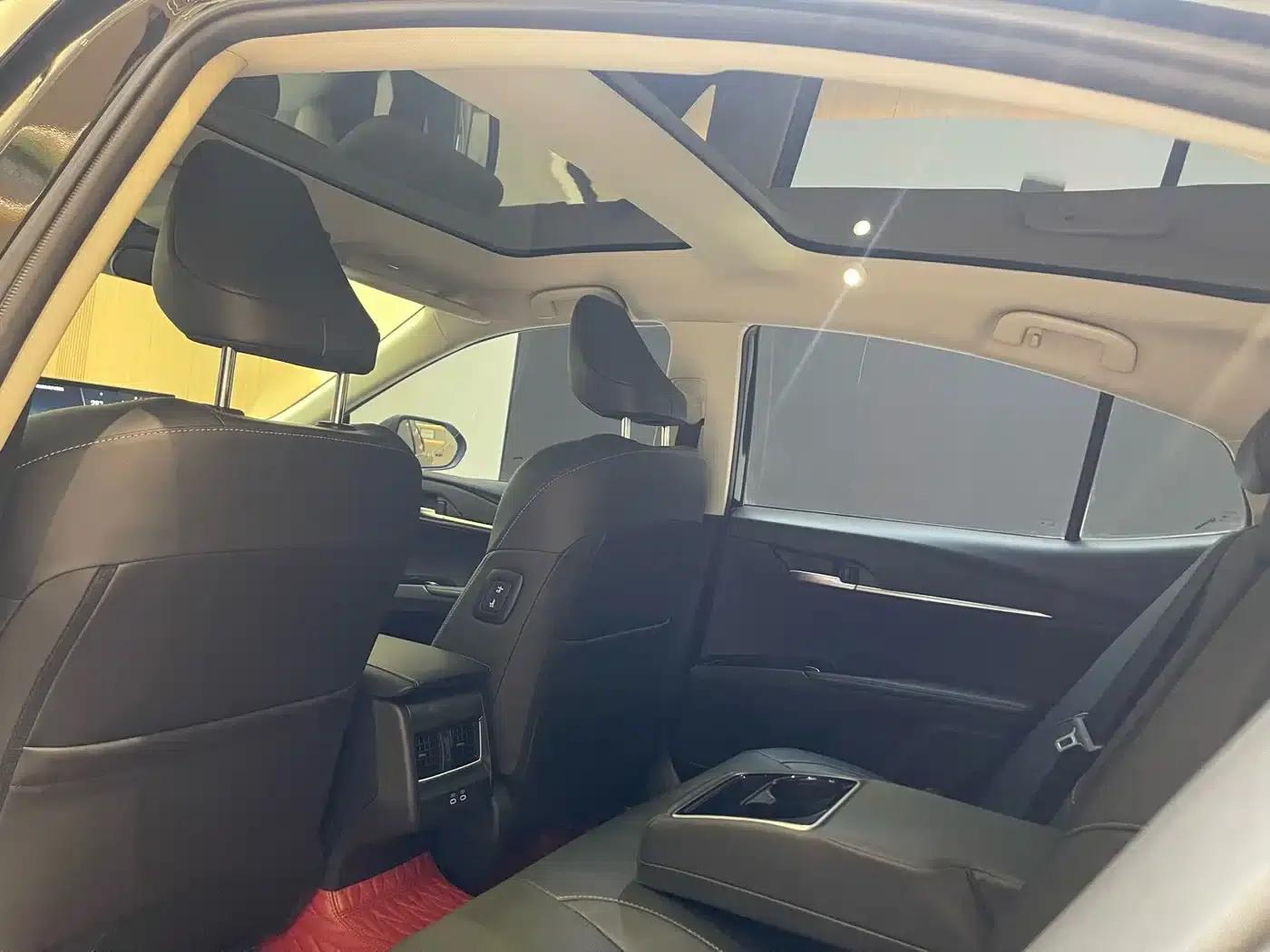 2024 Camry Hybrid 2.0HG Premium Edition — миниатюра 16