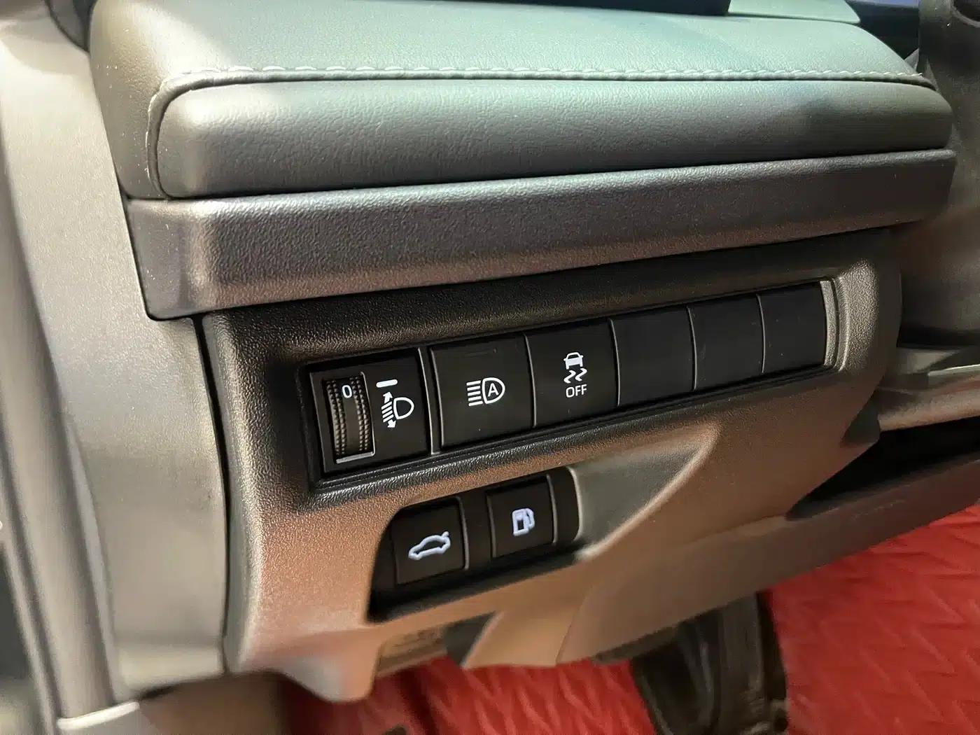 2024 Camry Hybrid 2.0HG Premium Edition — миниатюра 21
