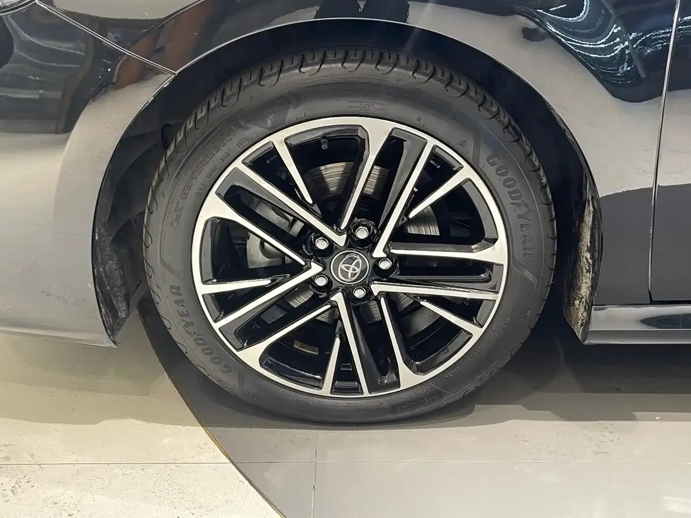 2024 Camry Hybrid 2.0HG Premium Edition — миниатюра 25