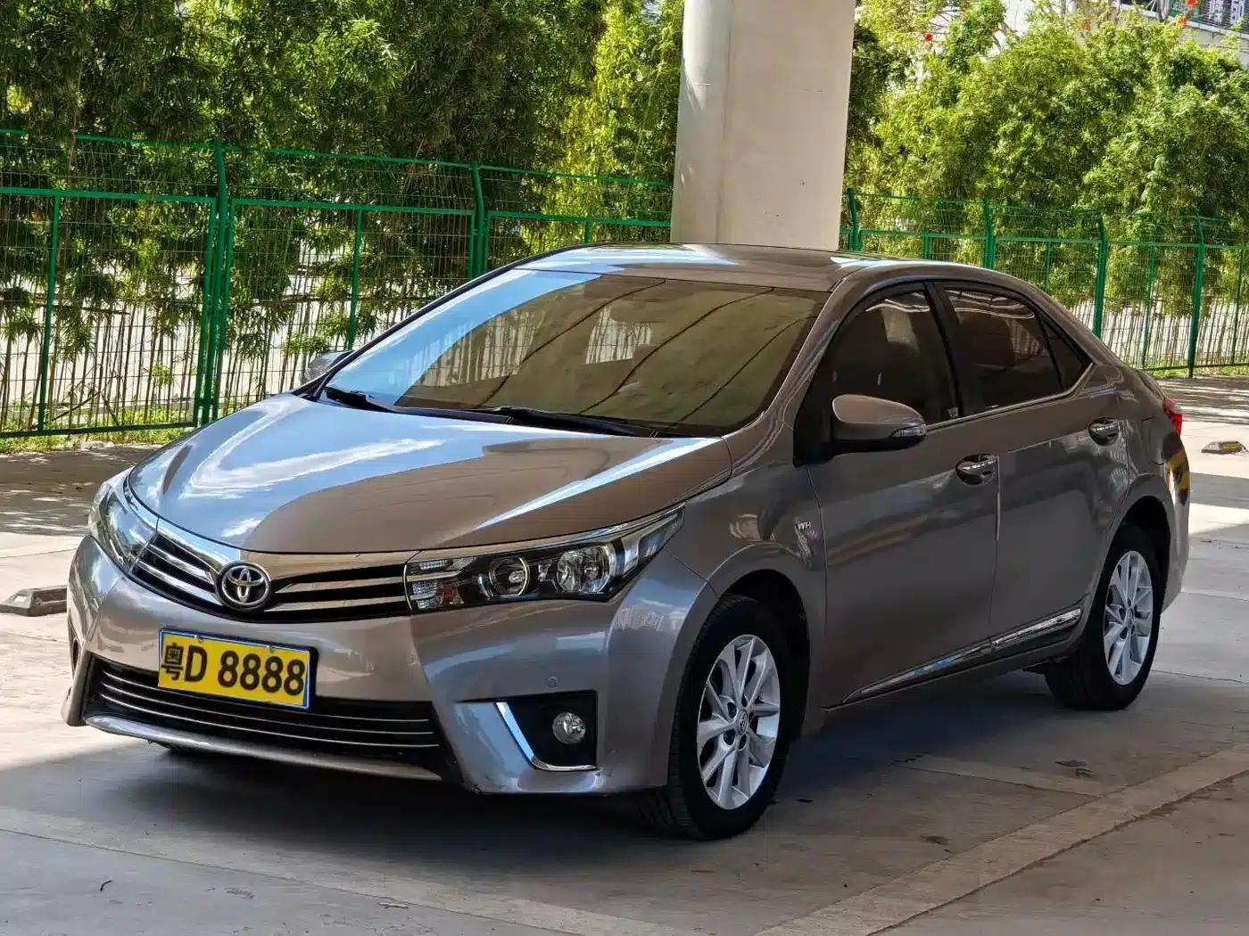 2014 Toyota Corolla 1.6L CVT GL-i Leather Edition — миниатюра 1