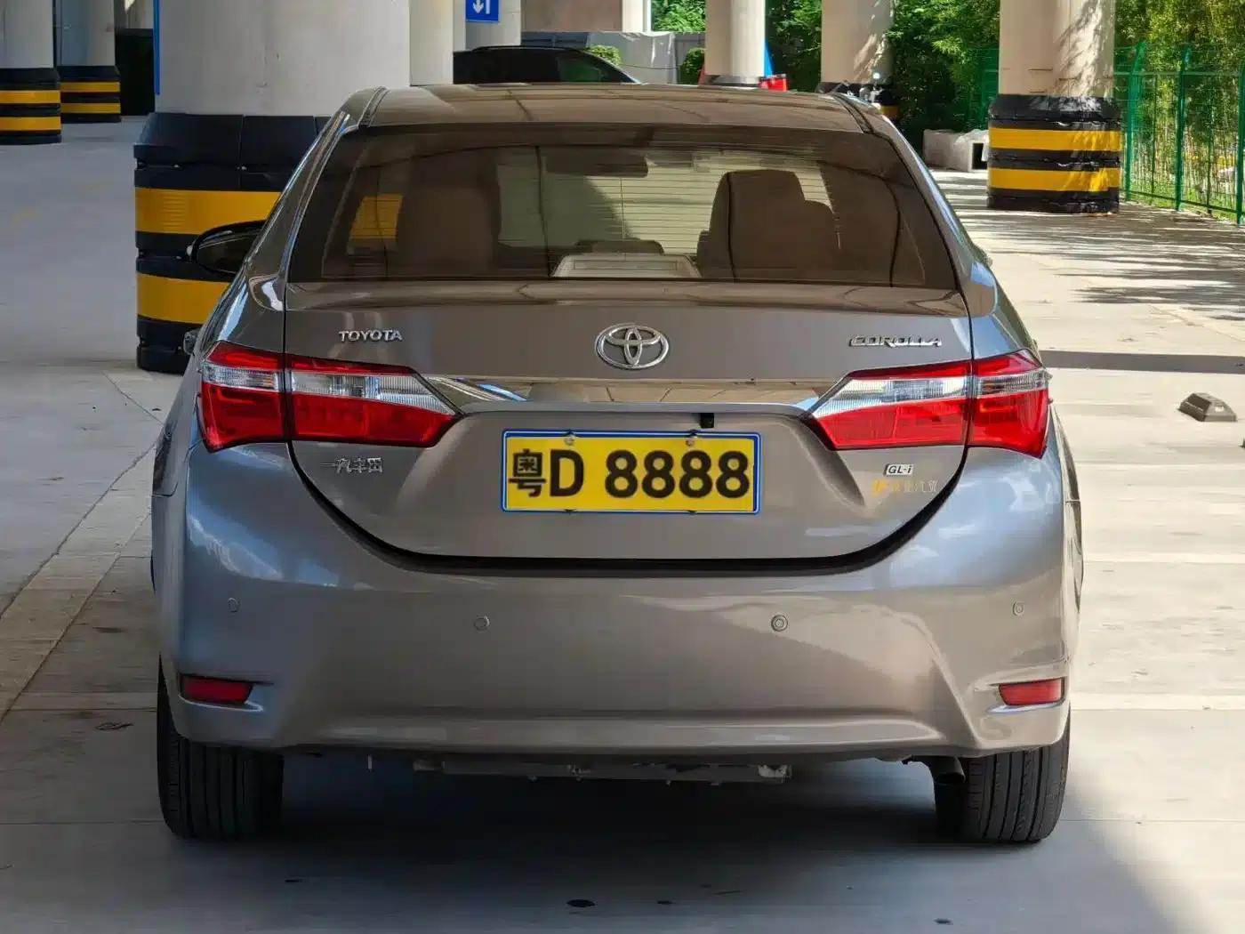 2014 Toyota Corolla 1.6L CVT GL-i Leather Edition — миниатюра 5