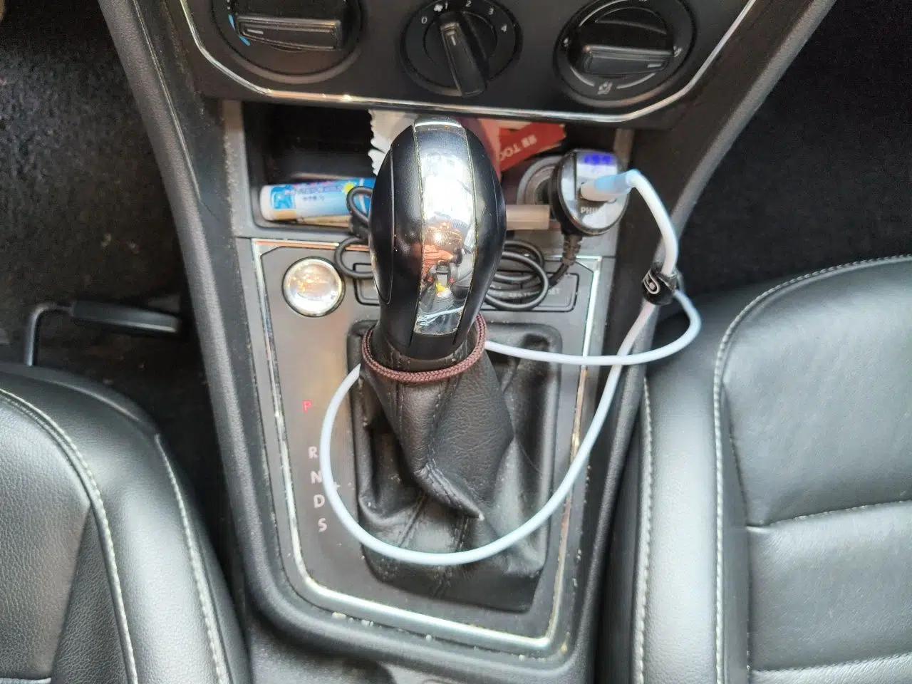 Volkswagen Lavida 2017 1.6L Automatic Comfort Edition — миниатюра 14