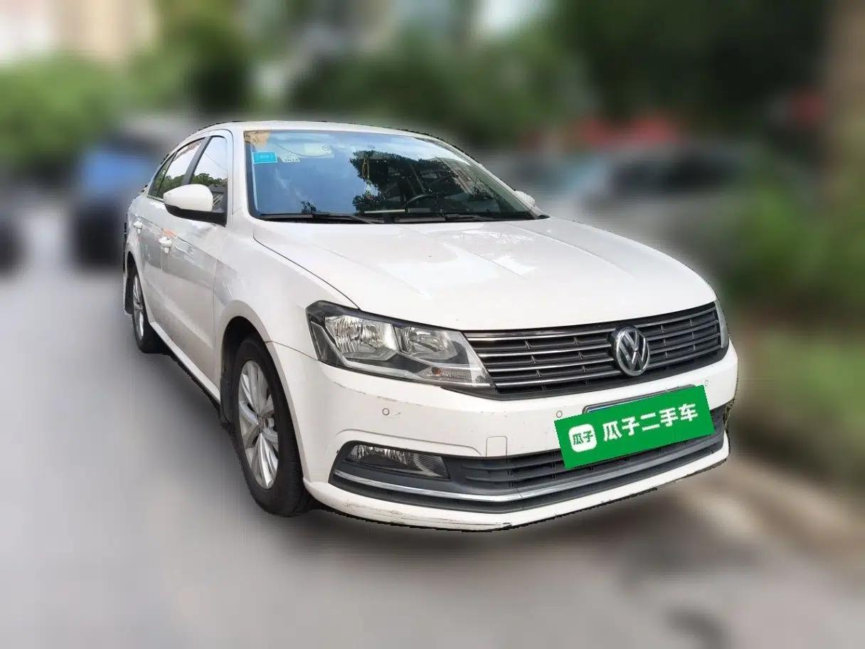 Volkswagen Lavida 2017 1.6L Automatic Comfort Edition — миниатюра 3