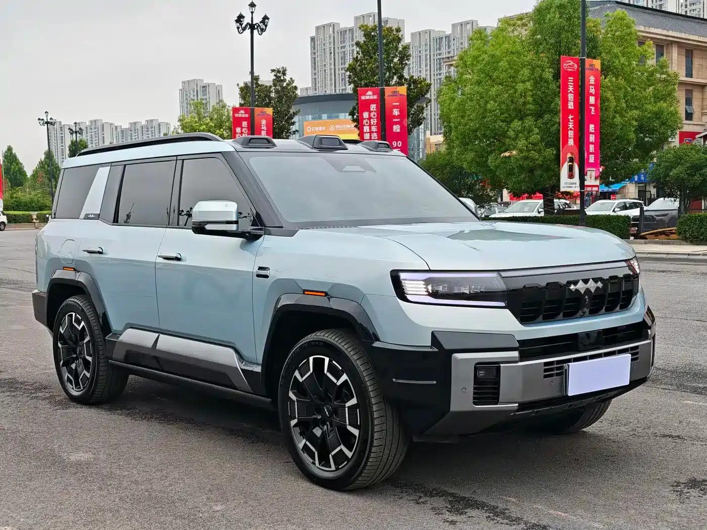 Leopard 8 2025 Smart & Brave Flagship Edition 7-Seater — миниатюра 3