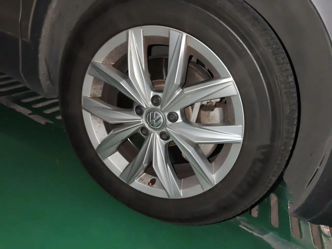 Volkswagen Tiguan 2018 330TSI All-Wheel-Drive Innovation Model — миниатюра 8