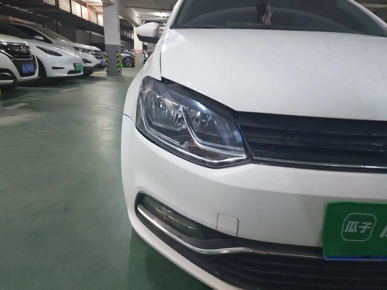 Volkswagen Polo 2014 1.6L Automatic Comfort Edition — миниатюра 7