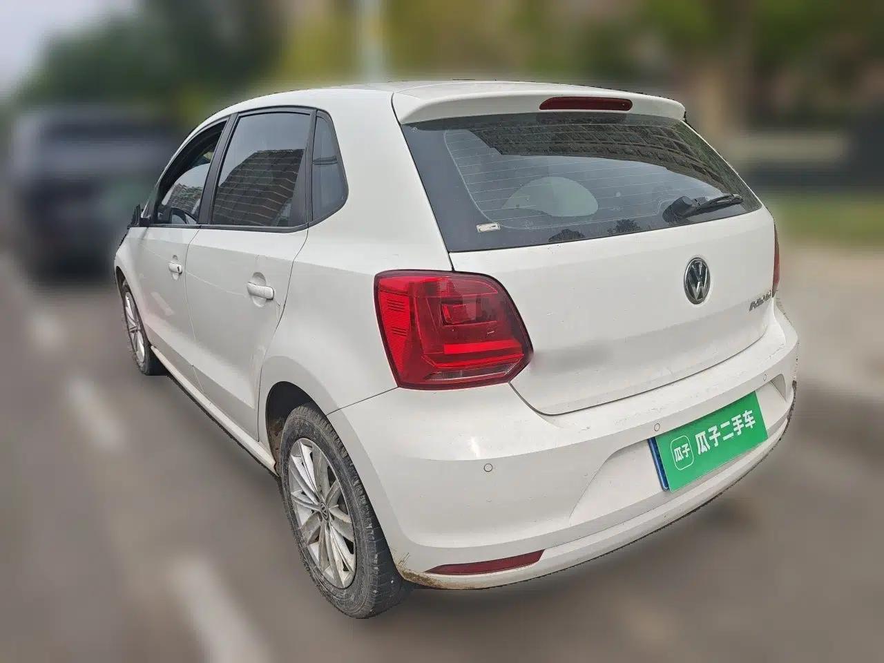 Volkswagen Polo 2014 1.6L Automatic Comfort Edition — миниатюра 4