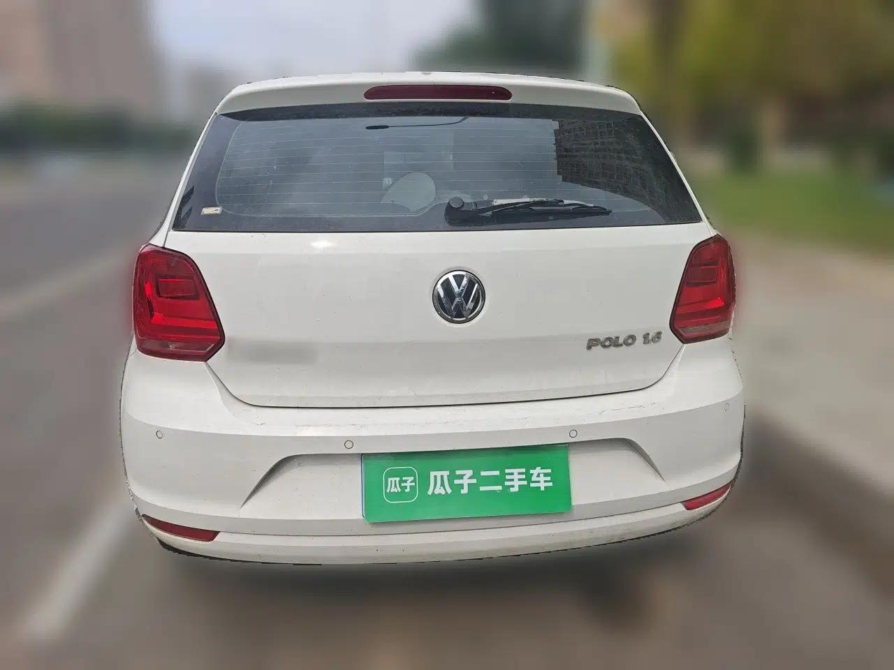 Volkswagen Polo 2014 1.6L Automatic Comfort Edition — миниатюра 5
