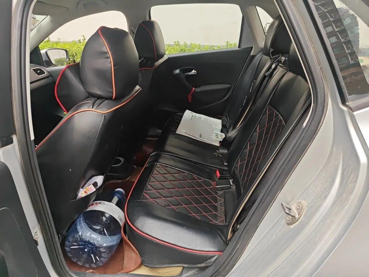 Volkswagen Polo 2011 1.4L Manual ZhiShang Edition — миниатюра 17