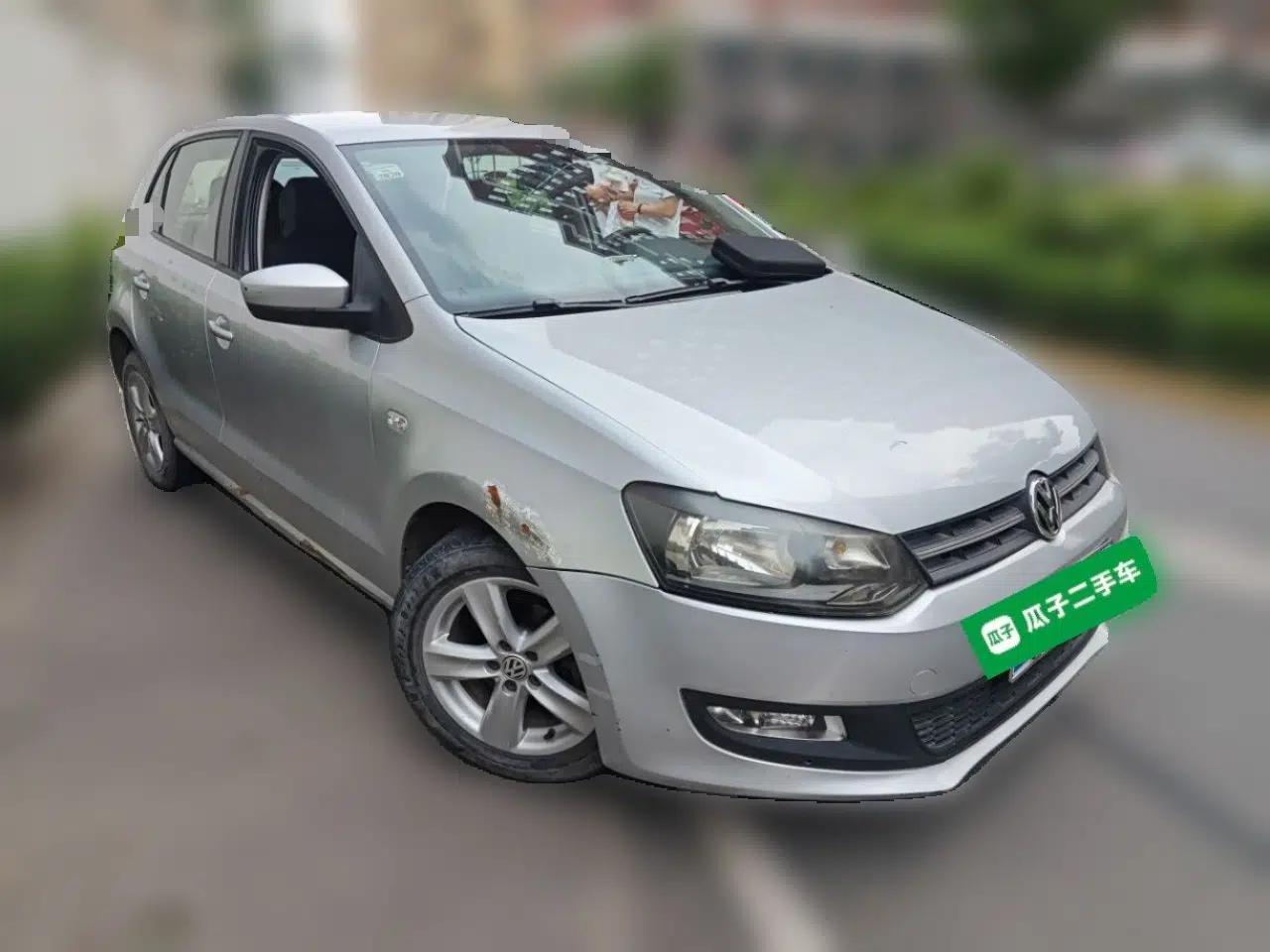 Volkswagen Polo 2011 1.4L Manual ZhiShang Edition — миниатюра 3