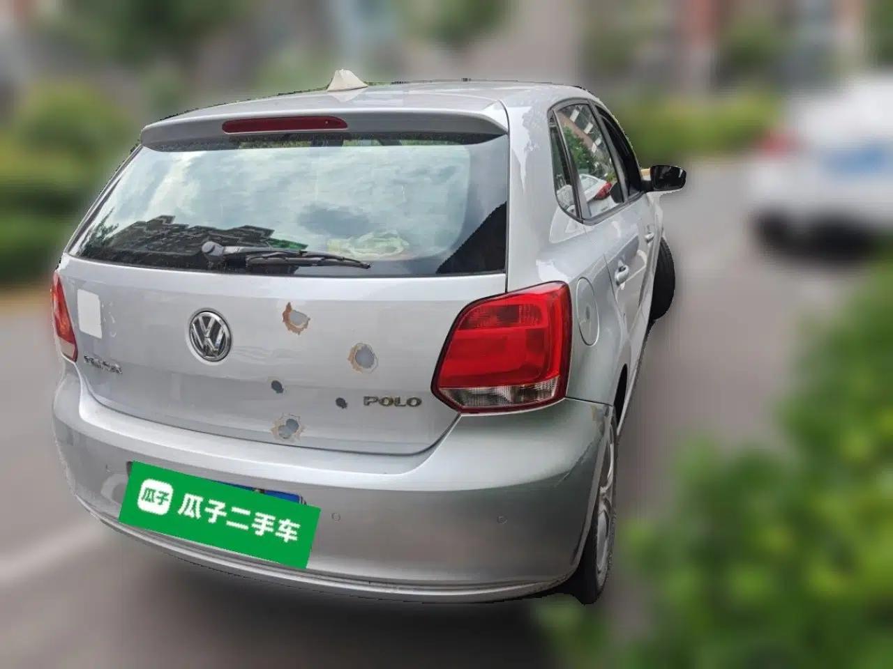 Volkswagen Polo 2011 1.4L Manual ZhiShang Edition — миниатюра 6