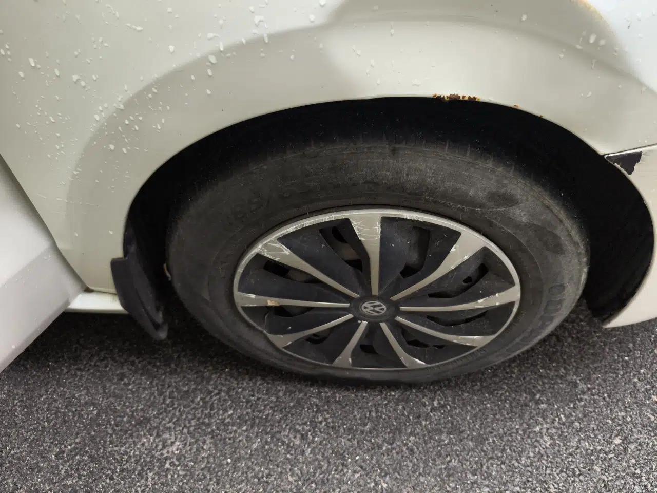 Volkswagen Polo 2013 1.4L Manual Fashion Edition — миниатюра 8