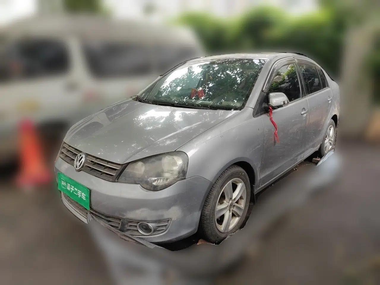Volkswagen Polo 2011 Jingqu 1.6L Manual - Real Cool Edition — миниатюра 1