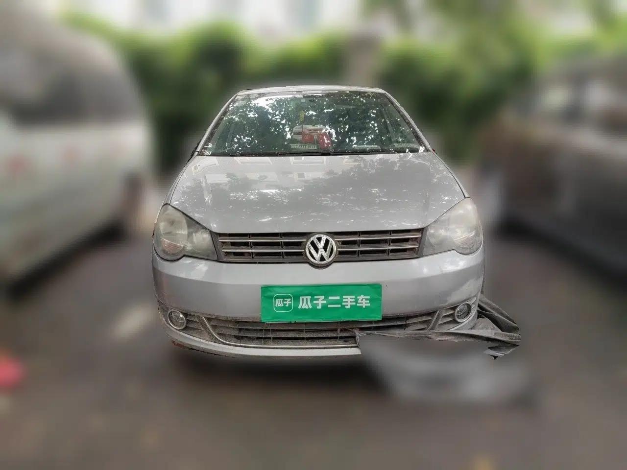 Volkswagen Polo 2011 Jingqu 1.6L Manual - Real Cool Edition — миниатюра 2