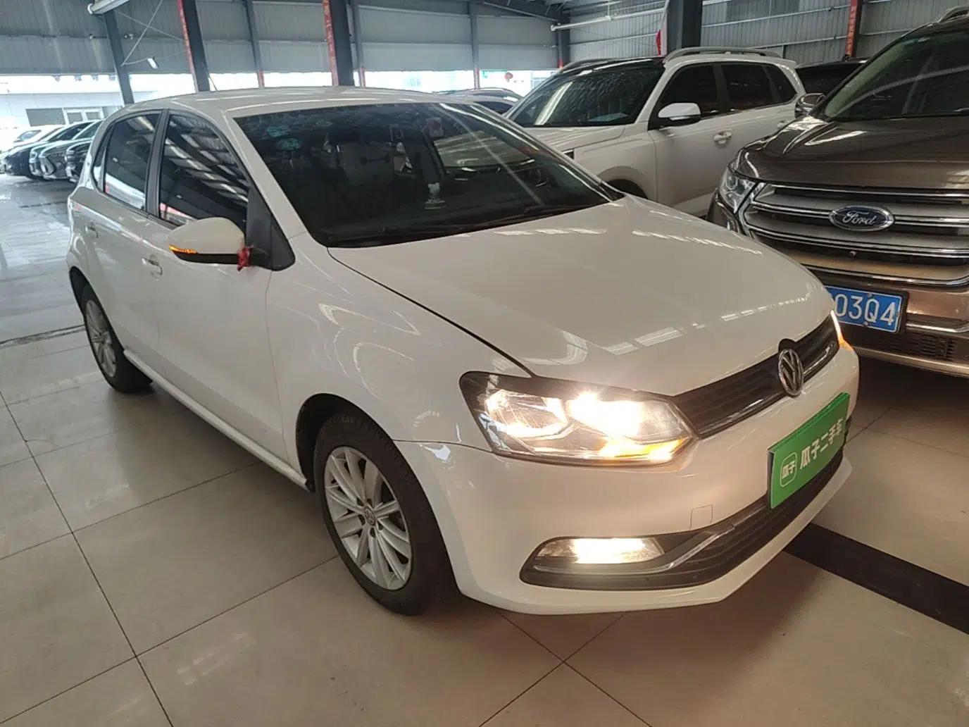 Volkswagen Polo 2014 1.4L Automatic Comfort Edition — миниатюра 3