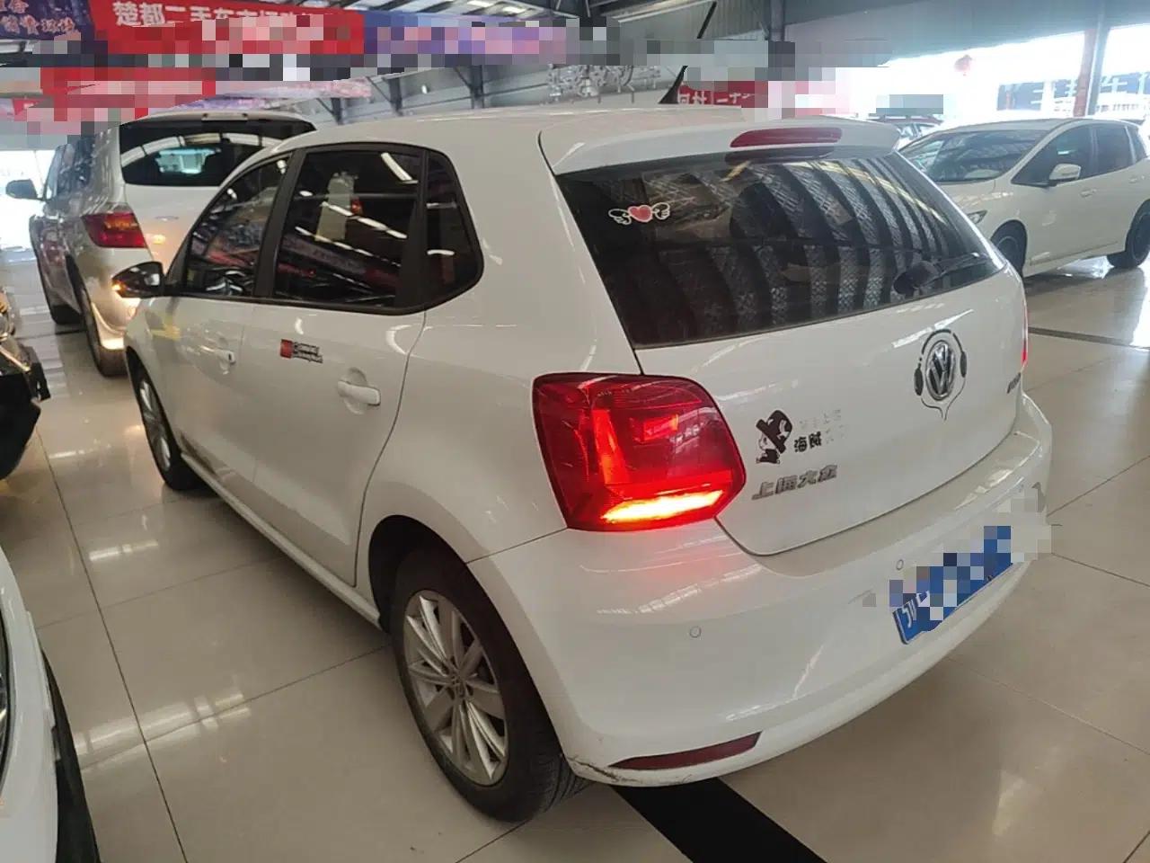 Volkswagen Polo 2014 1.4L Automatic Comfort Edition — миниатюра 4