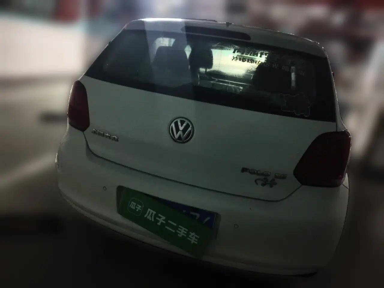 Volkswagen Polo 2013 1.6L Automatic Comfort Edition — миниатюра 5