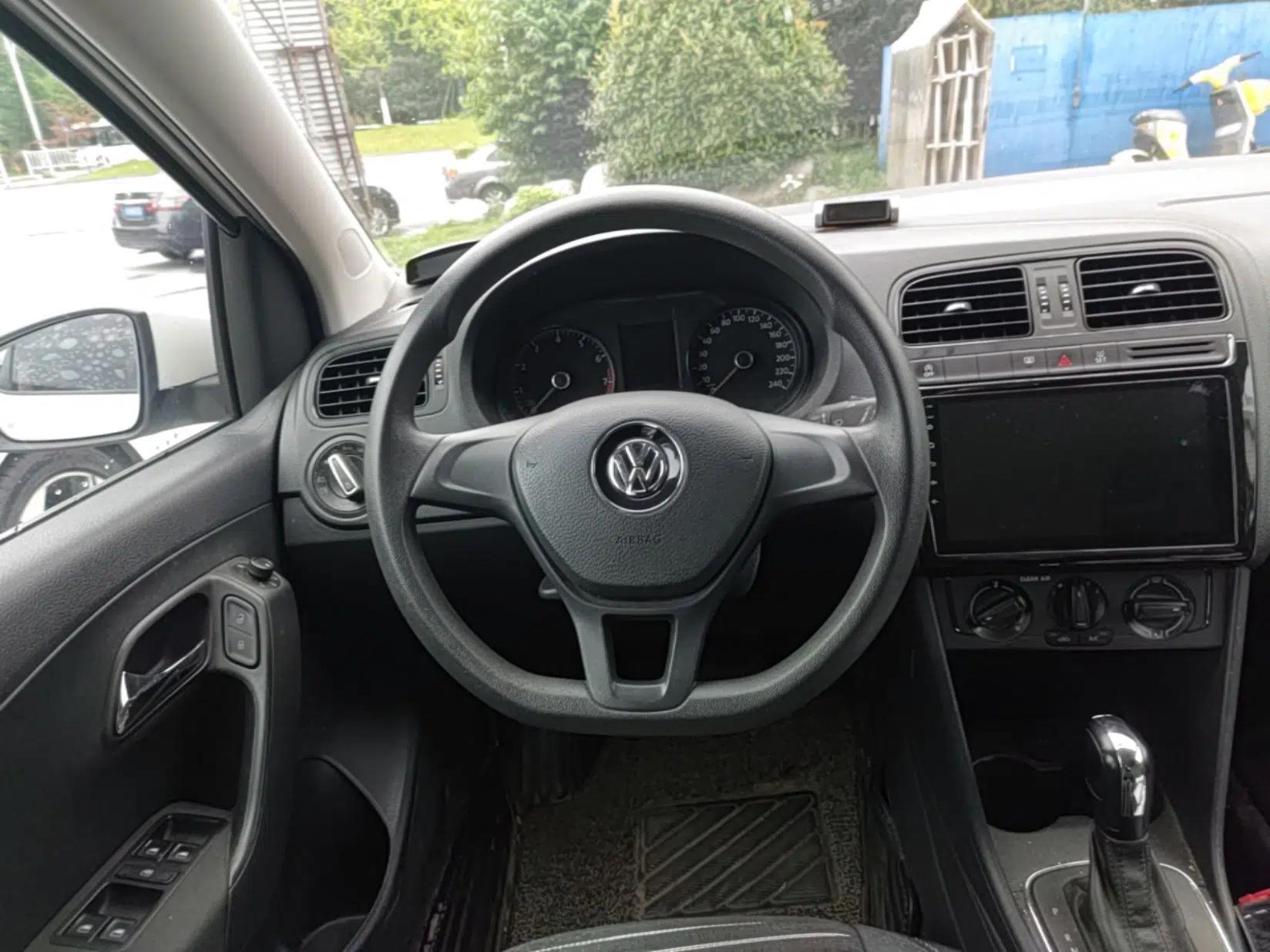 Volkswagen Polo 2018 1.5L Automatic Advanced Driving Model — миниатюра 13