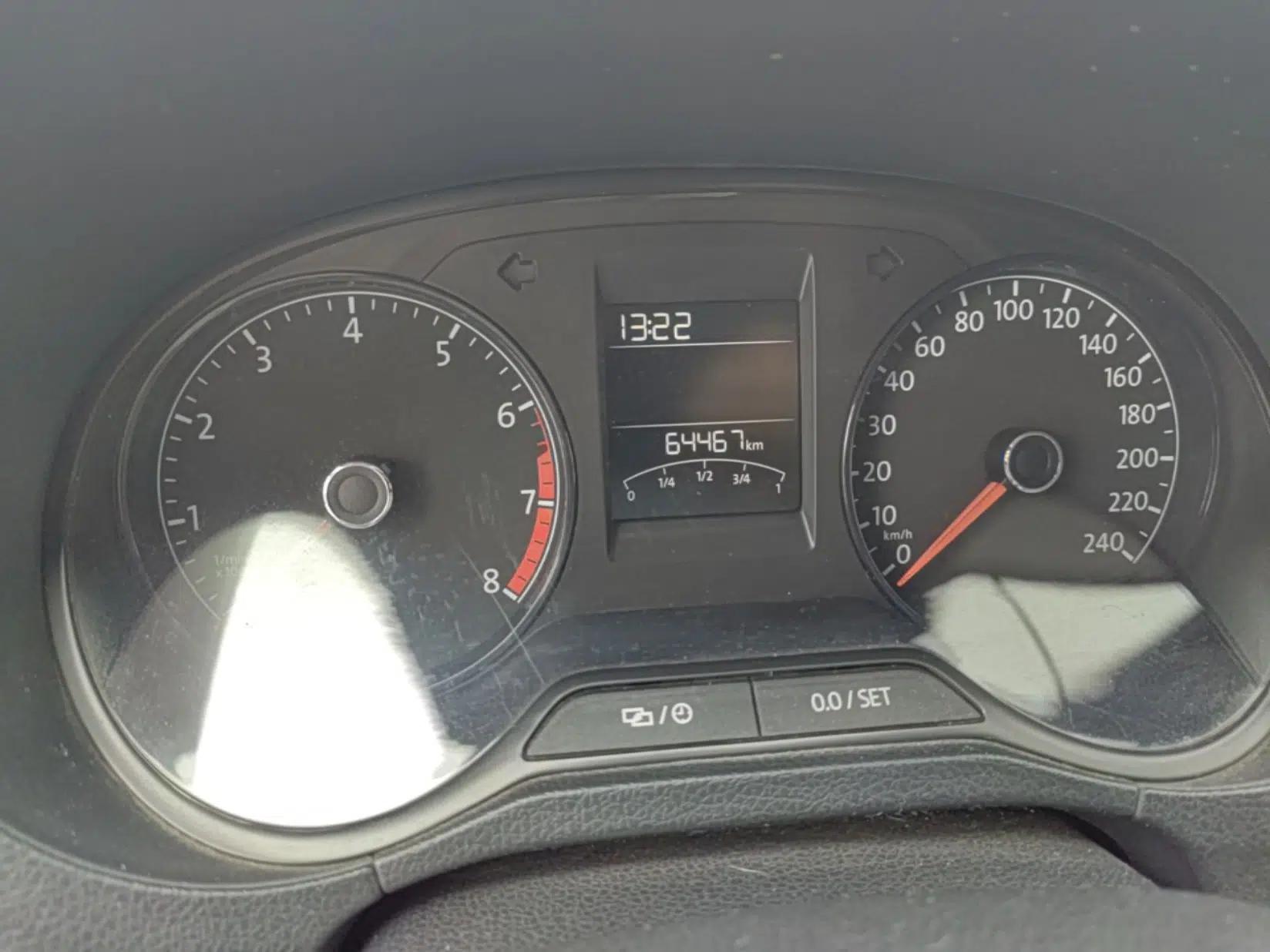 Volkswagen Polo 2018 1.5L Automatic Advanced Driving Model — миниатюра 14