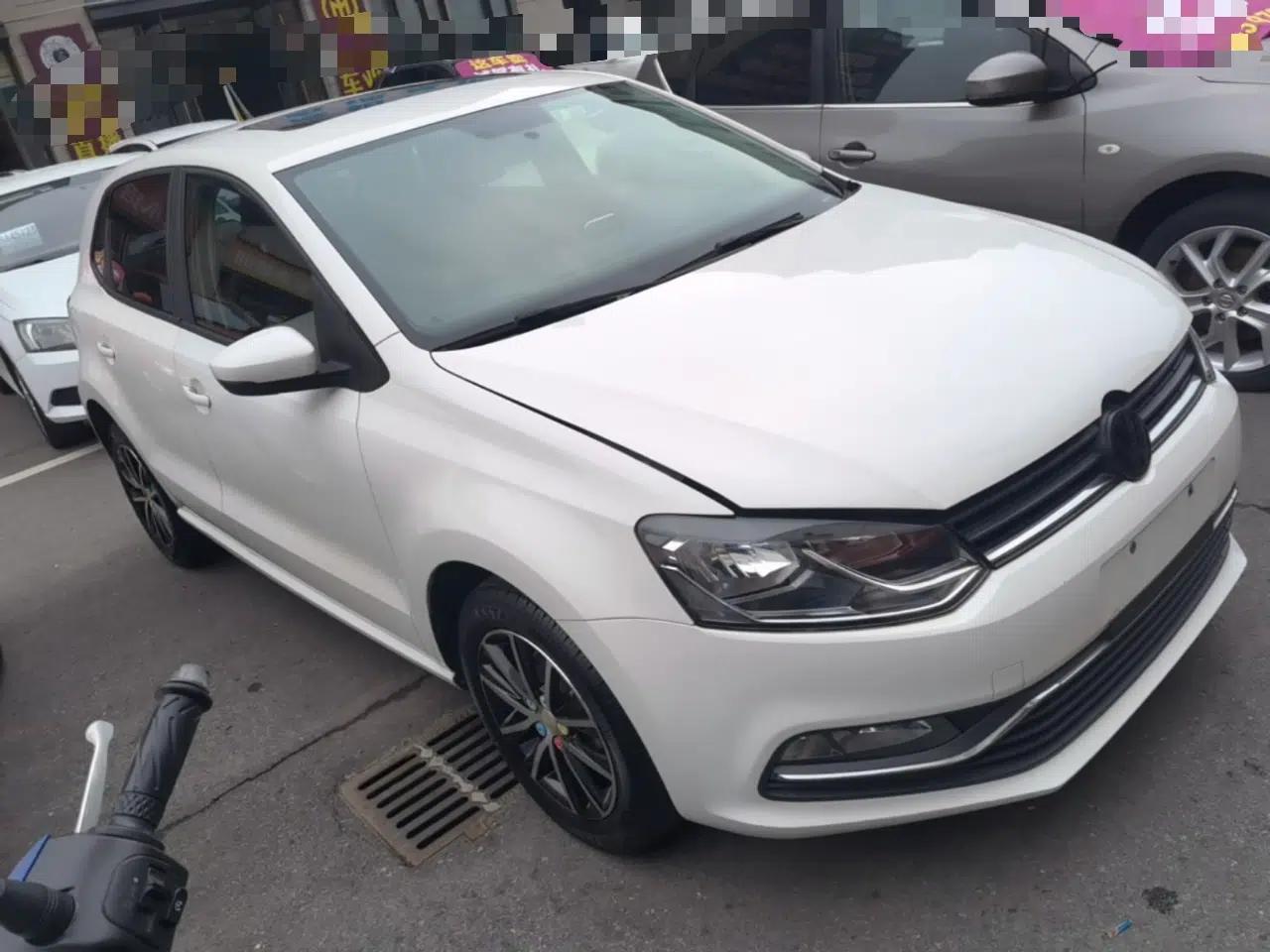 Volkswagen Polo 2016 1.6L Automatic Comfort Model — миниатюра 3