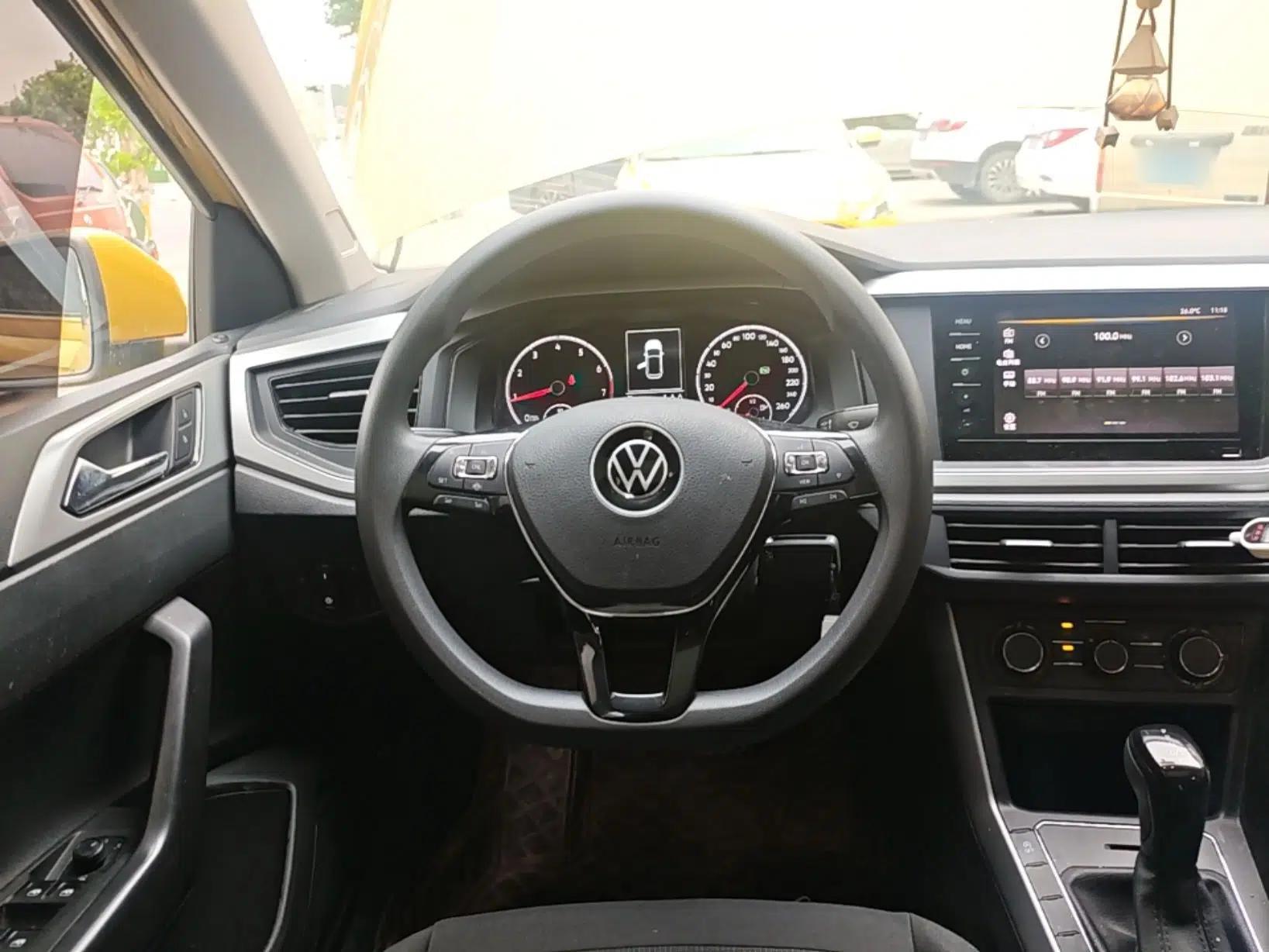 Volkswagen Polo 2021 Plus 1.5L Automatic Panoramic Enjoyment Edition — миниатюра 13