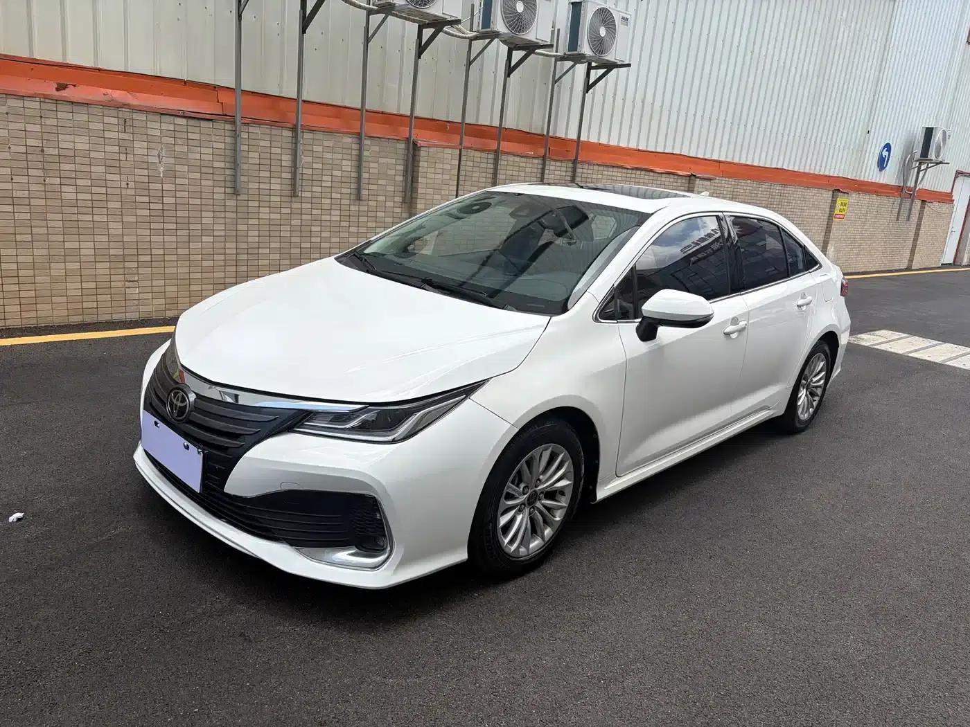 2022 Toyota Avalon 2.0L Elite Edition — миниатюра 1