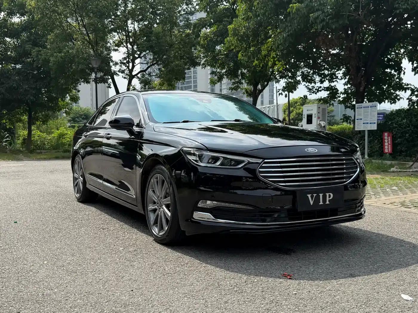 2019 Taurus EcoBoost 245 Premium Edition — миниатюра 3