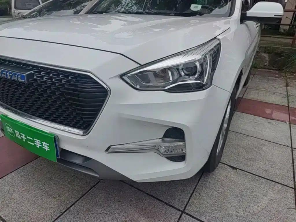 Haval M6 2018 Facelift 1.5T DCT 2WD Elite — миниатюра 24
