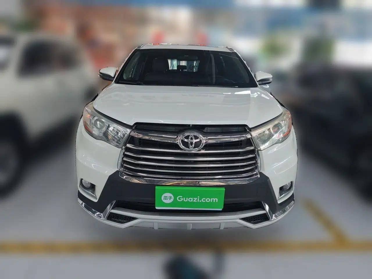Toyota Highlander 2015 2.0T Two-Wheel Drive Luxury Edition 7 Seats — миниатюра 2