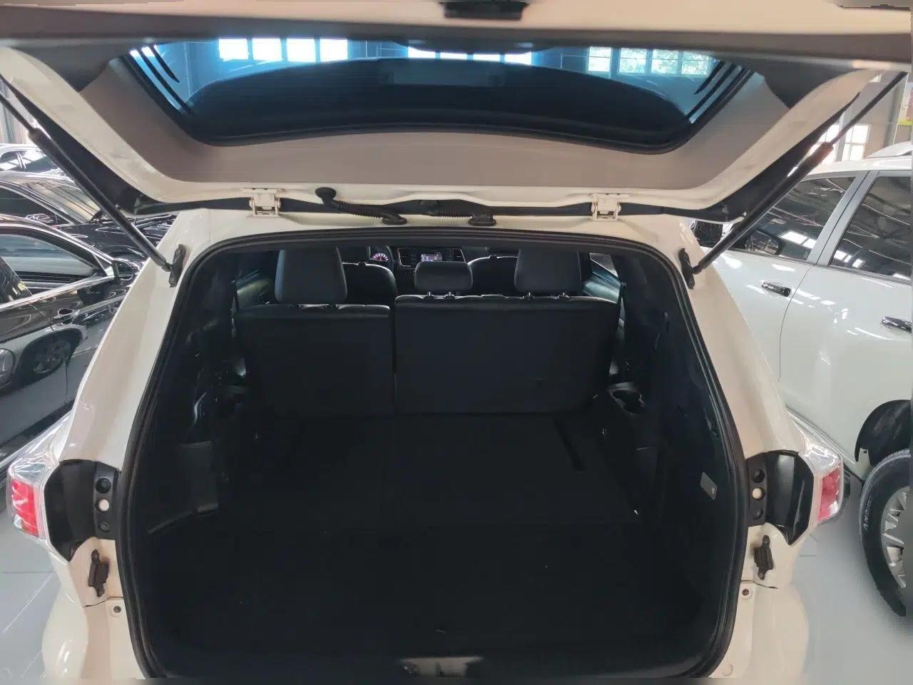 Toyota Highlander 2015 2.0T Two-Wheel Drive Luxury Edition 7 Seats — миниатюра 19