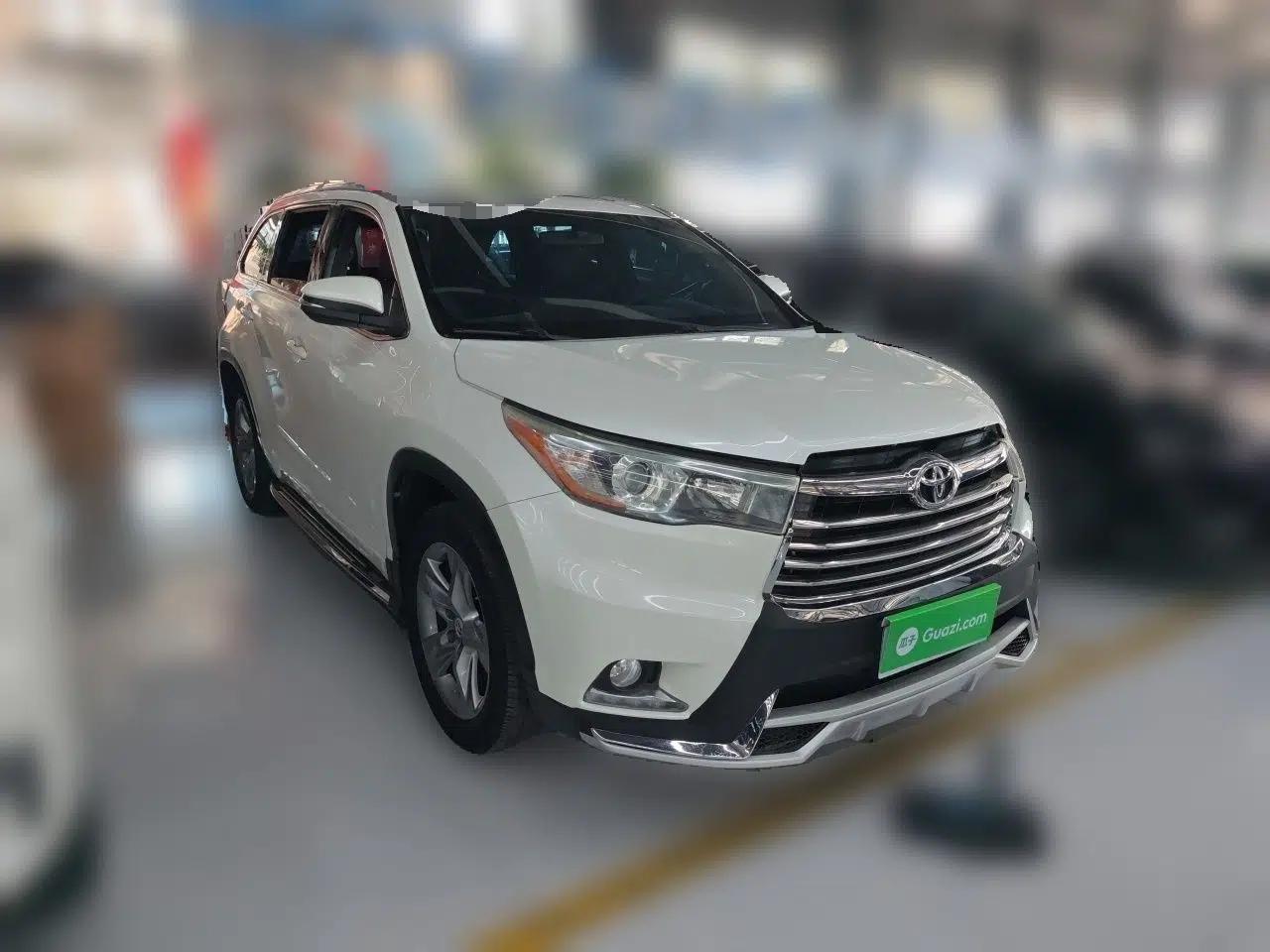 Toyota Highlander 2015 2.0T Two-Wheel Drive Luxury Edition 7 Seats — миниатюра 3