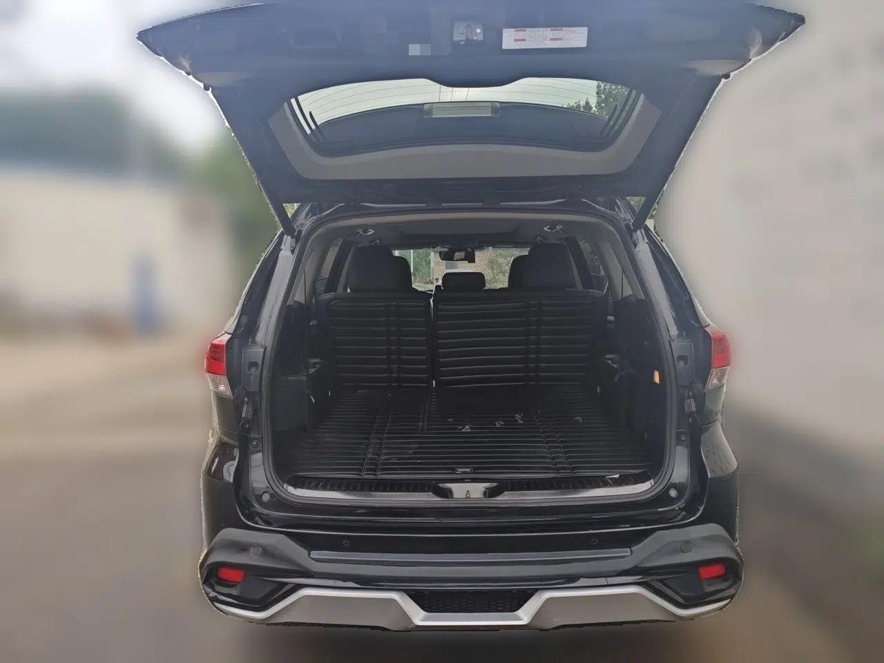 Toyota Highlander 2018 2.0T Four-Wheel Drive Prestige Version 7 Seats China VI Standard — миниатюра 19